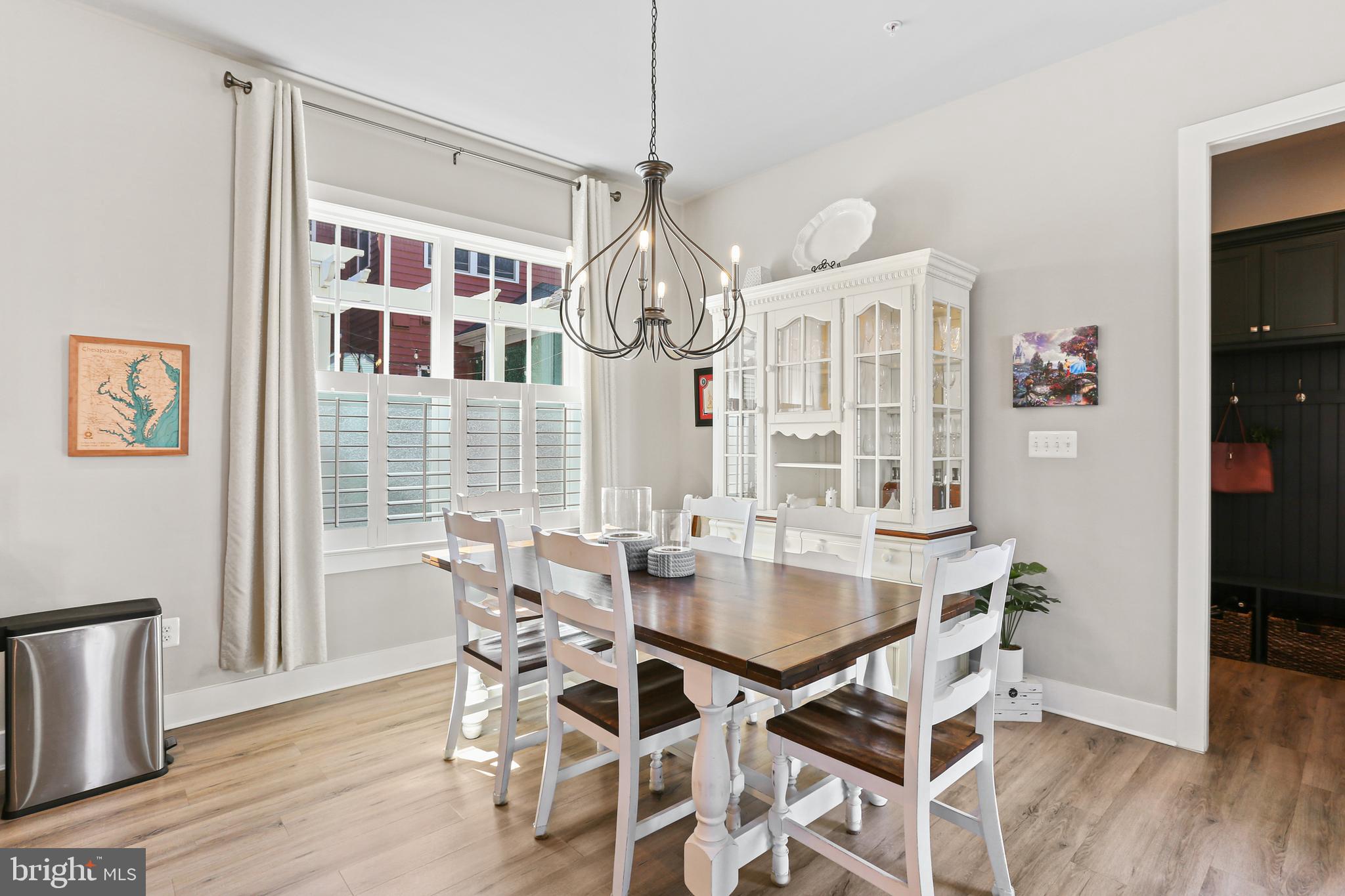 TWO RIVERS - Residential