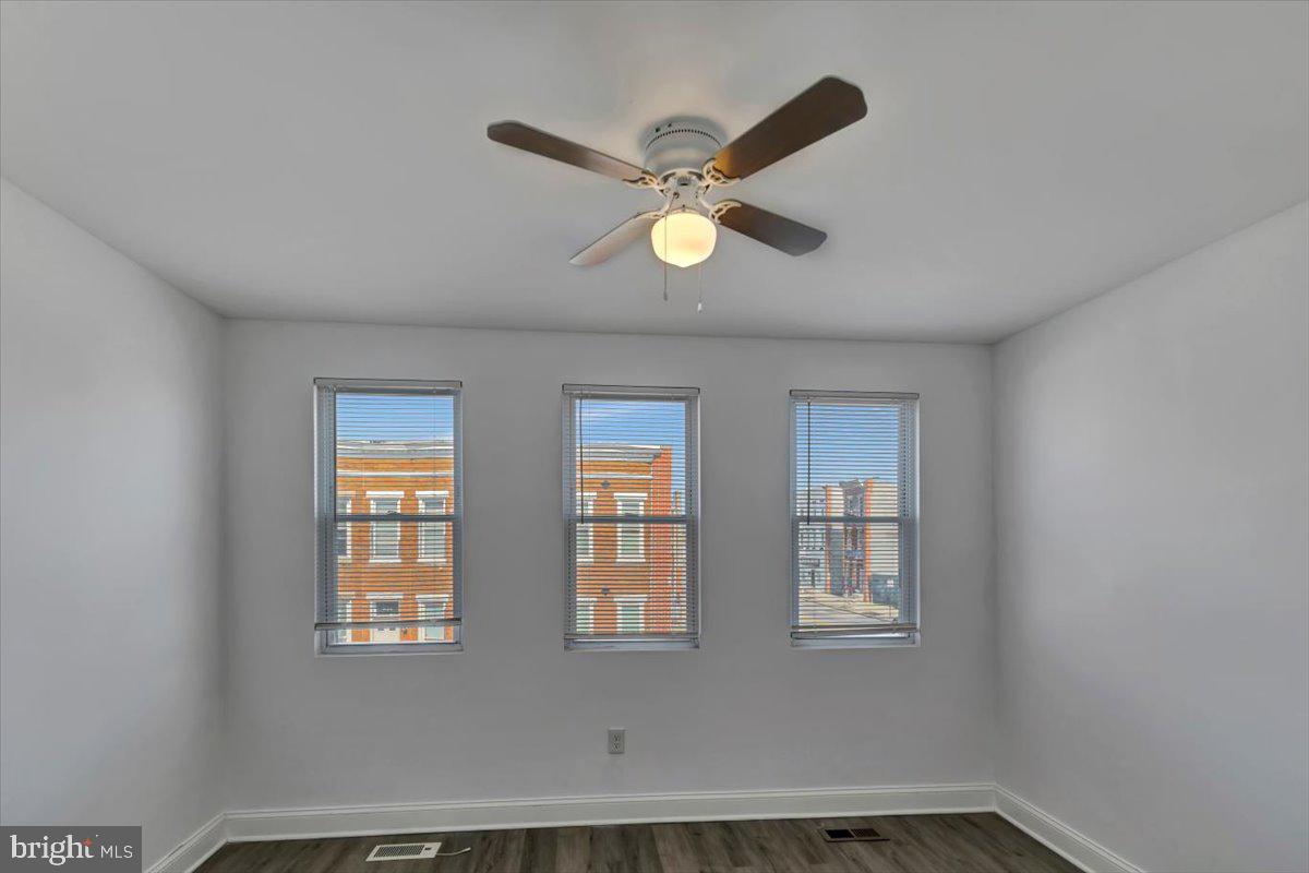 HARWOOD - Residential Lease