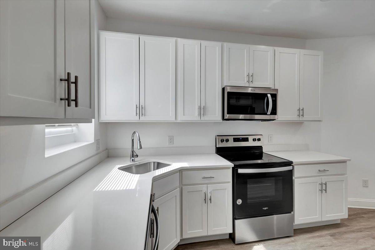 HARWOOD - Residential Lease