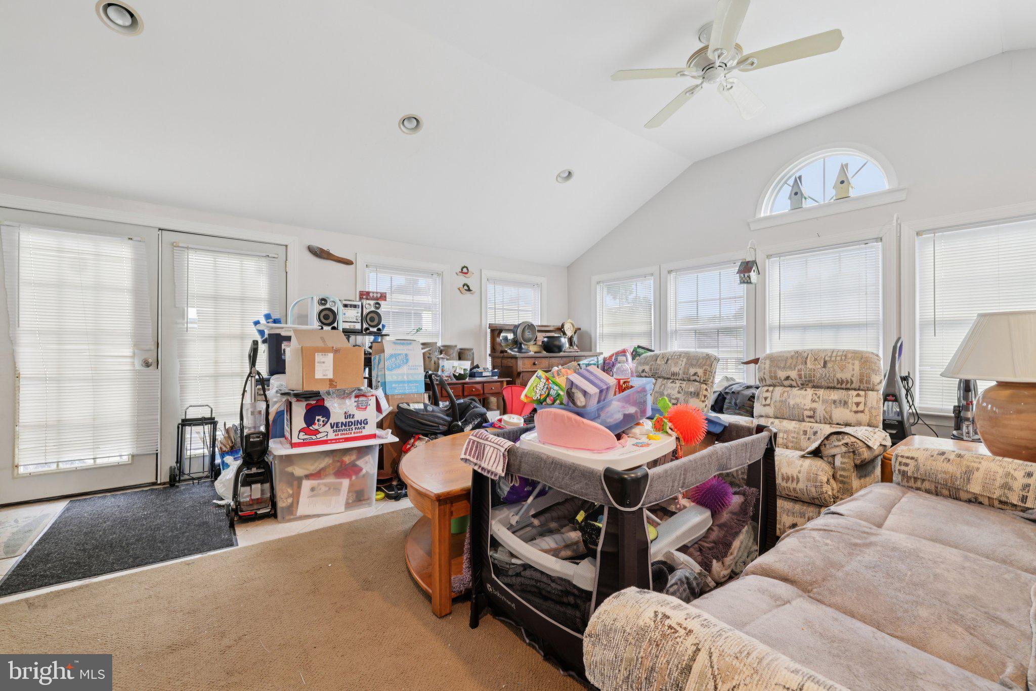 ROYAL EXCHANGE - Residential