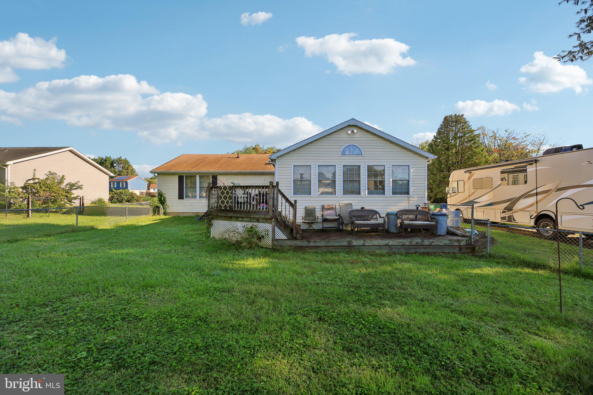 ROYAL EXCHANGE - Residential