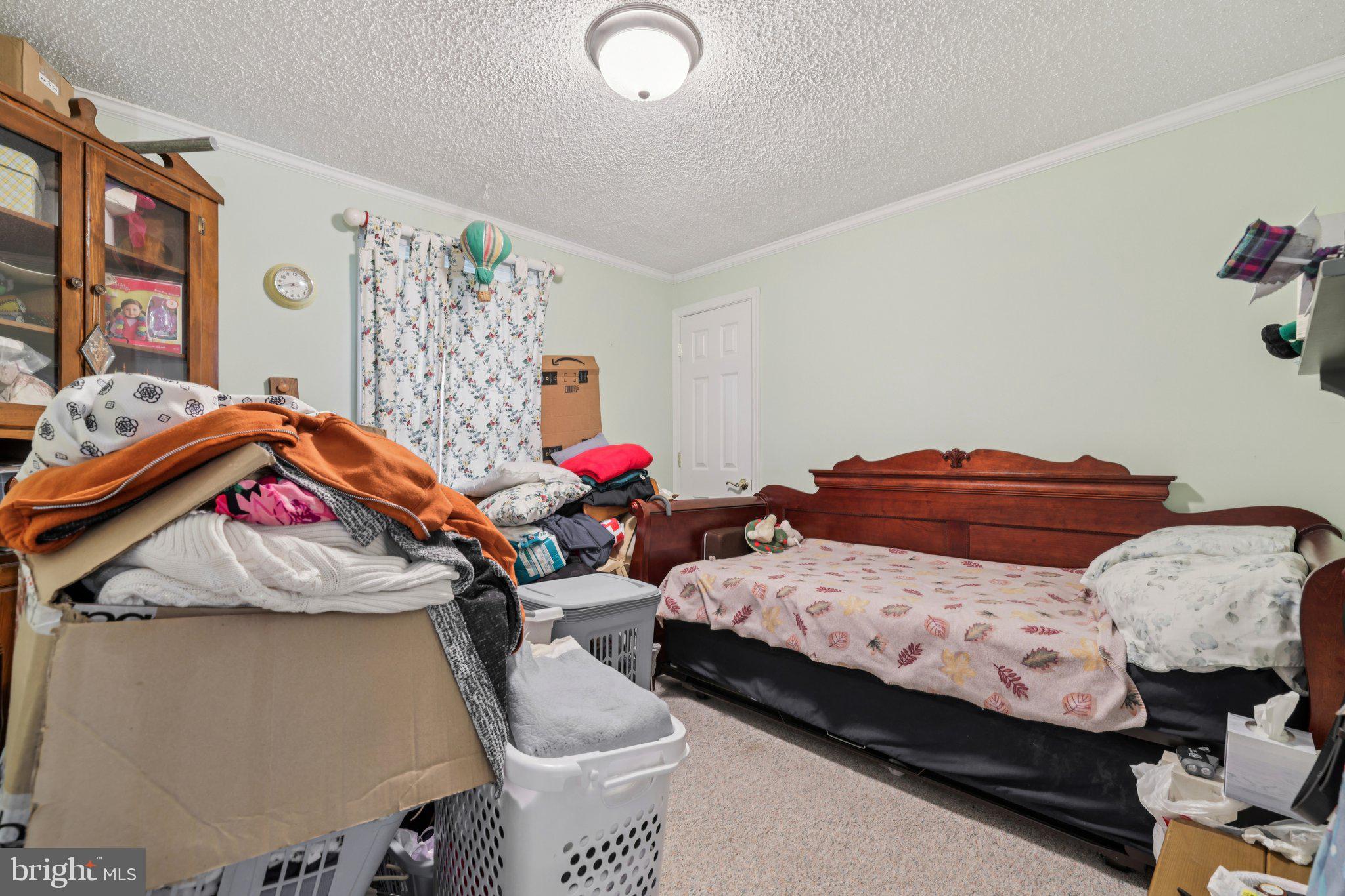 ROYAL EXCHANGE - Residential