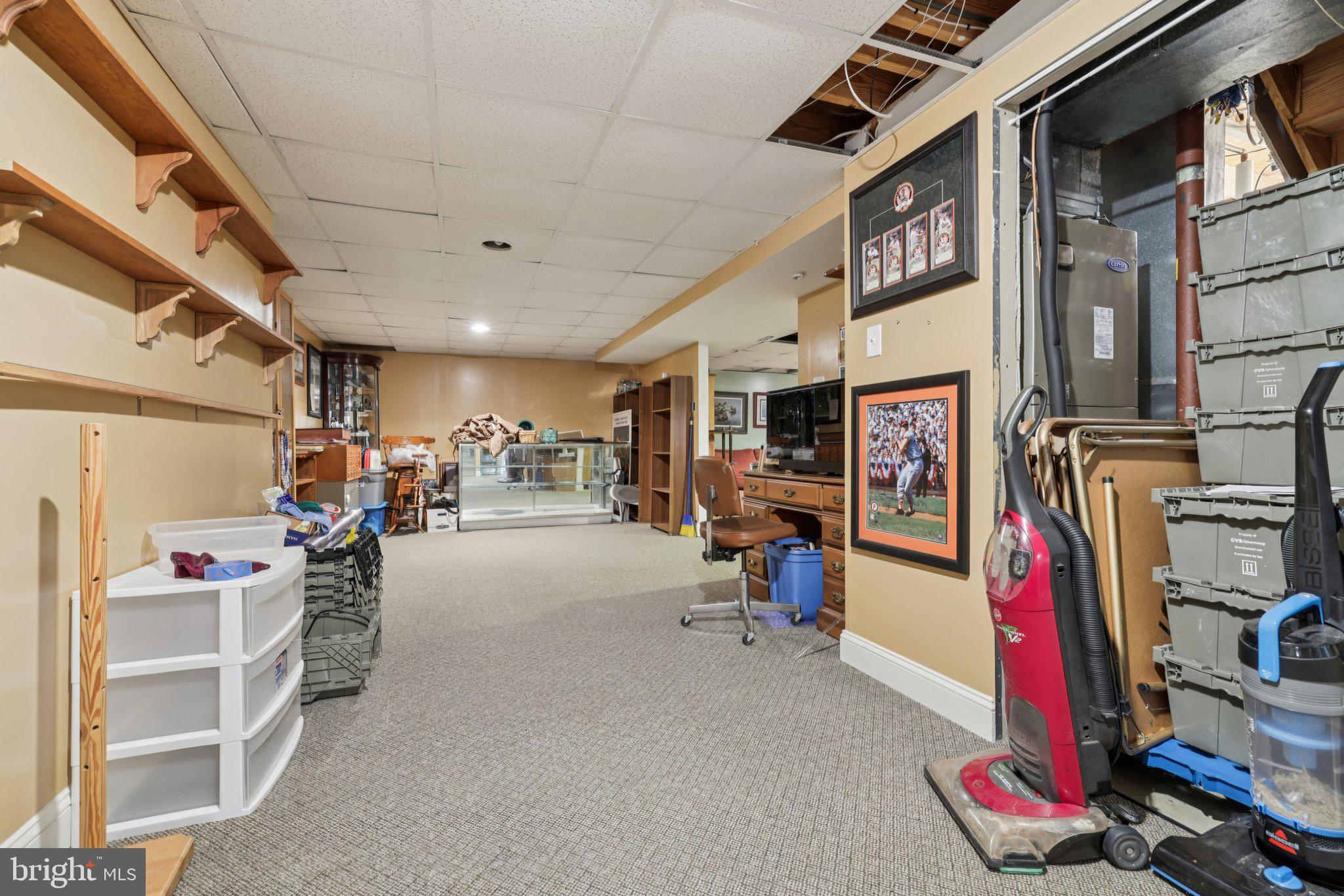 ROYAL EXCHANGE - Residential