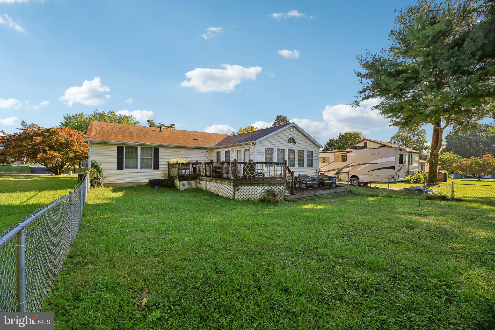 ROYAL EXCHANGE - Residential