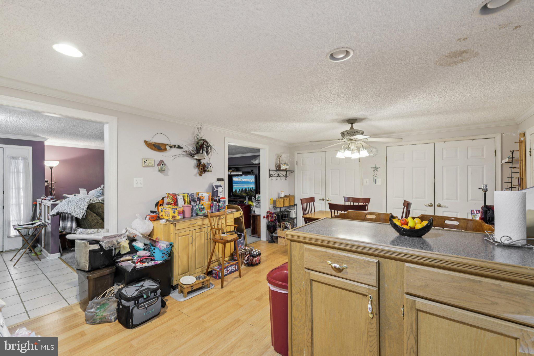 ROYAL EXCHANGE - Residential