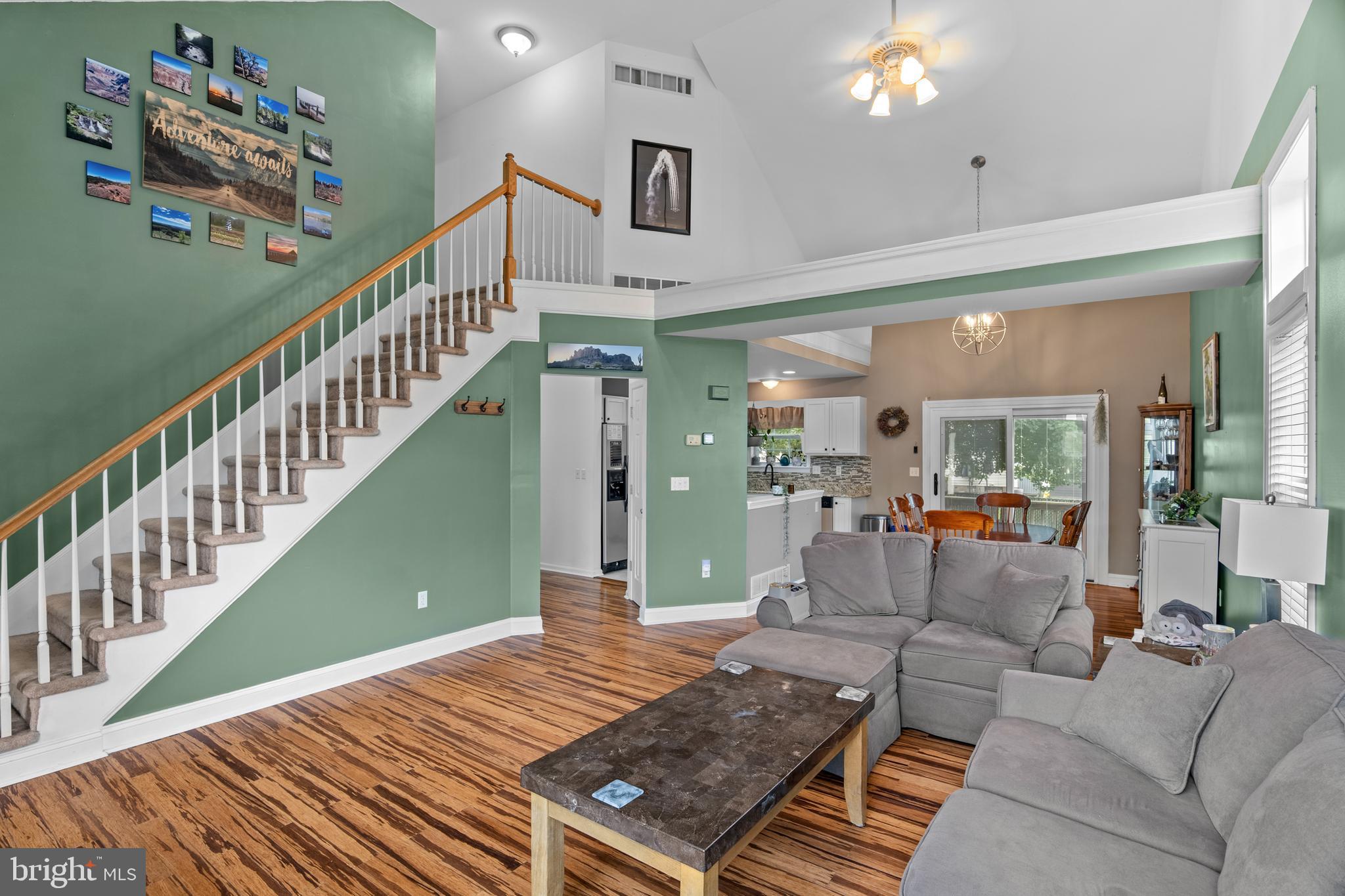 369 CARLISLE DRIVE