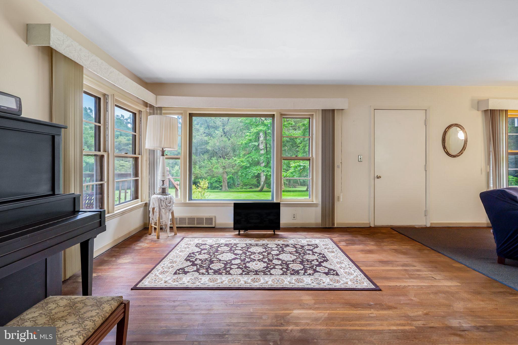 SWAN MEADOWS - Residential