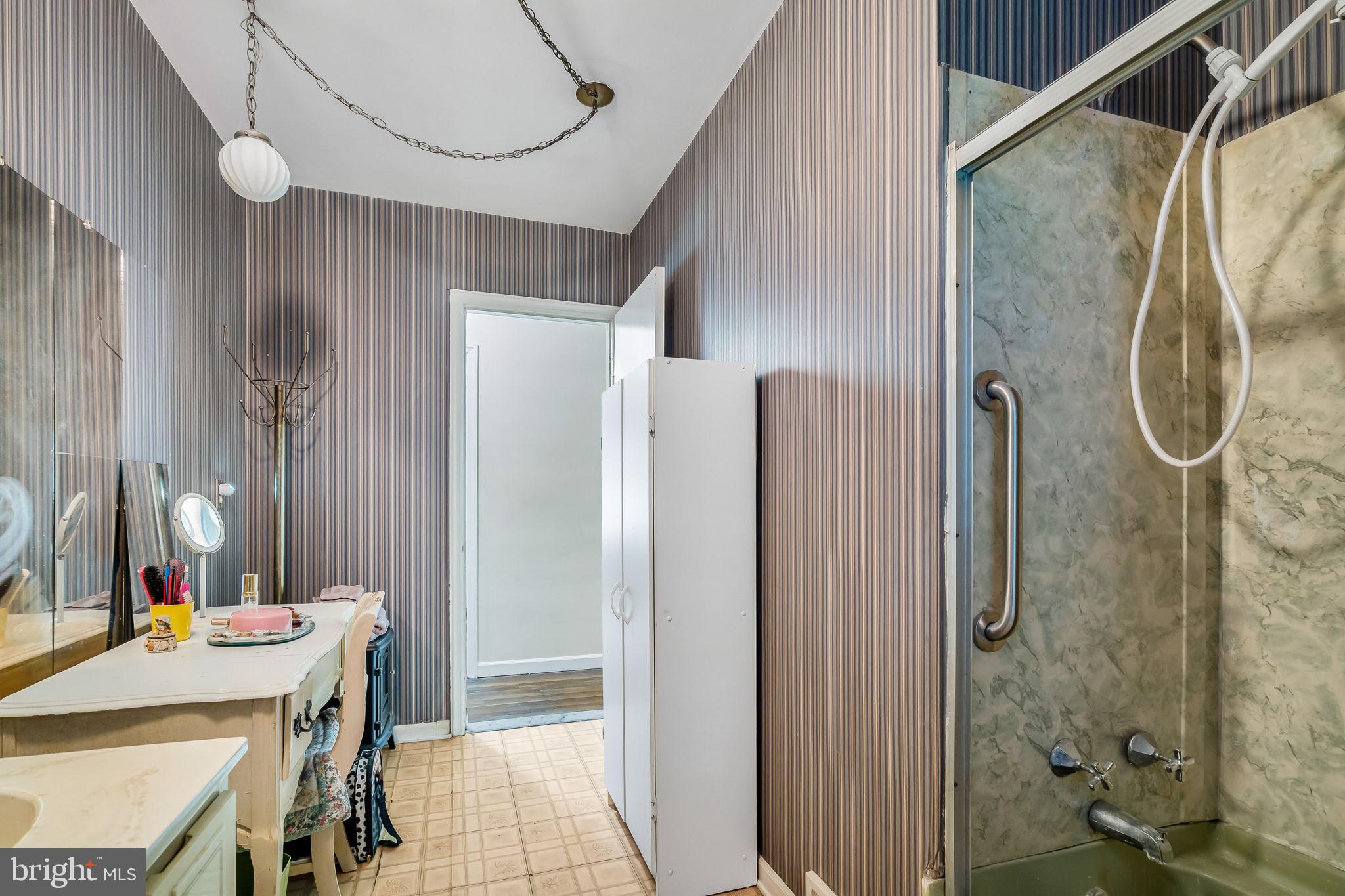 SWAN MEADOWS - Residential