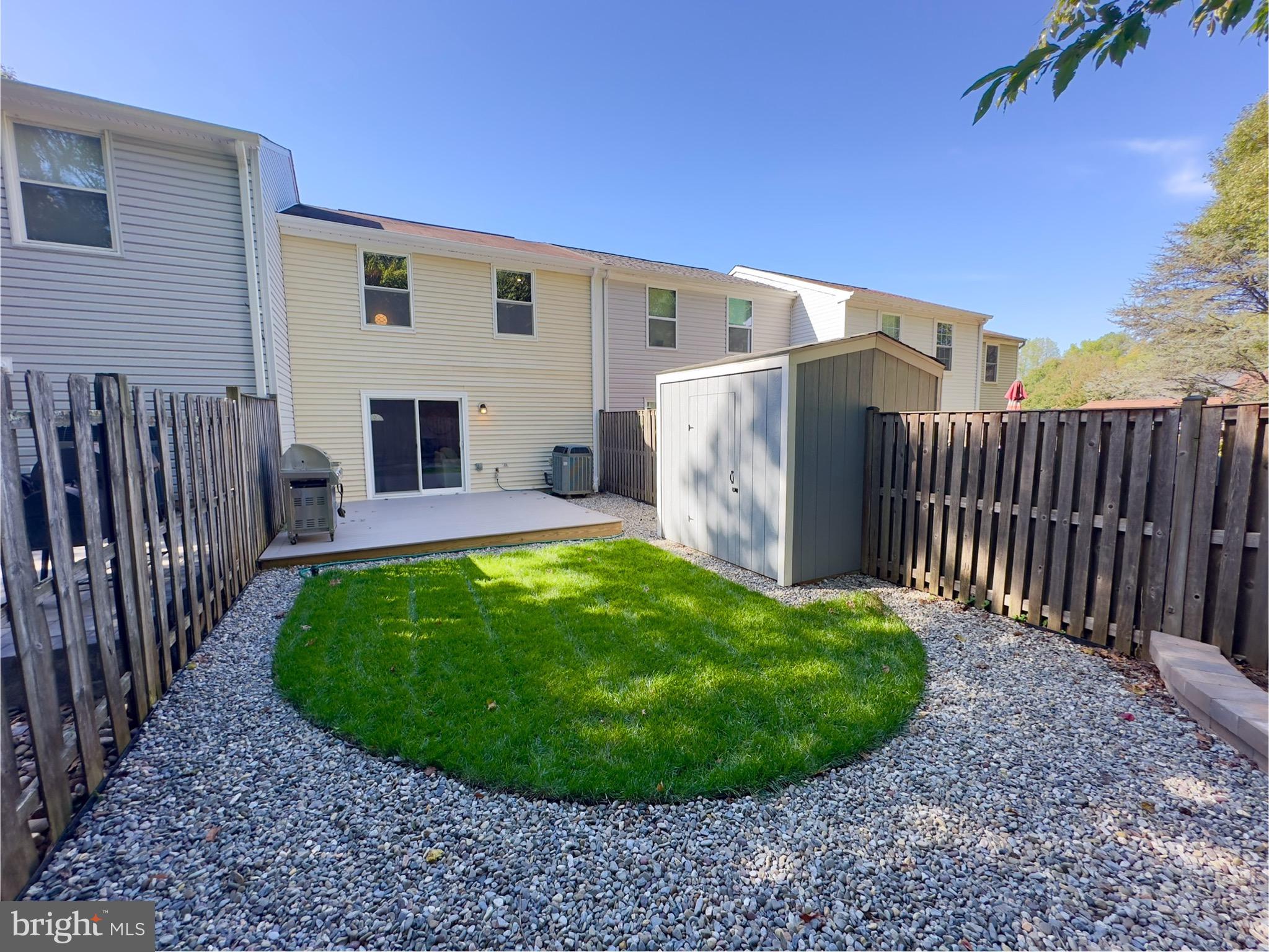 ULMSTEAD GARDENS - Residential