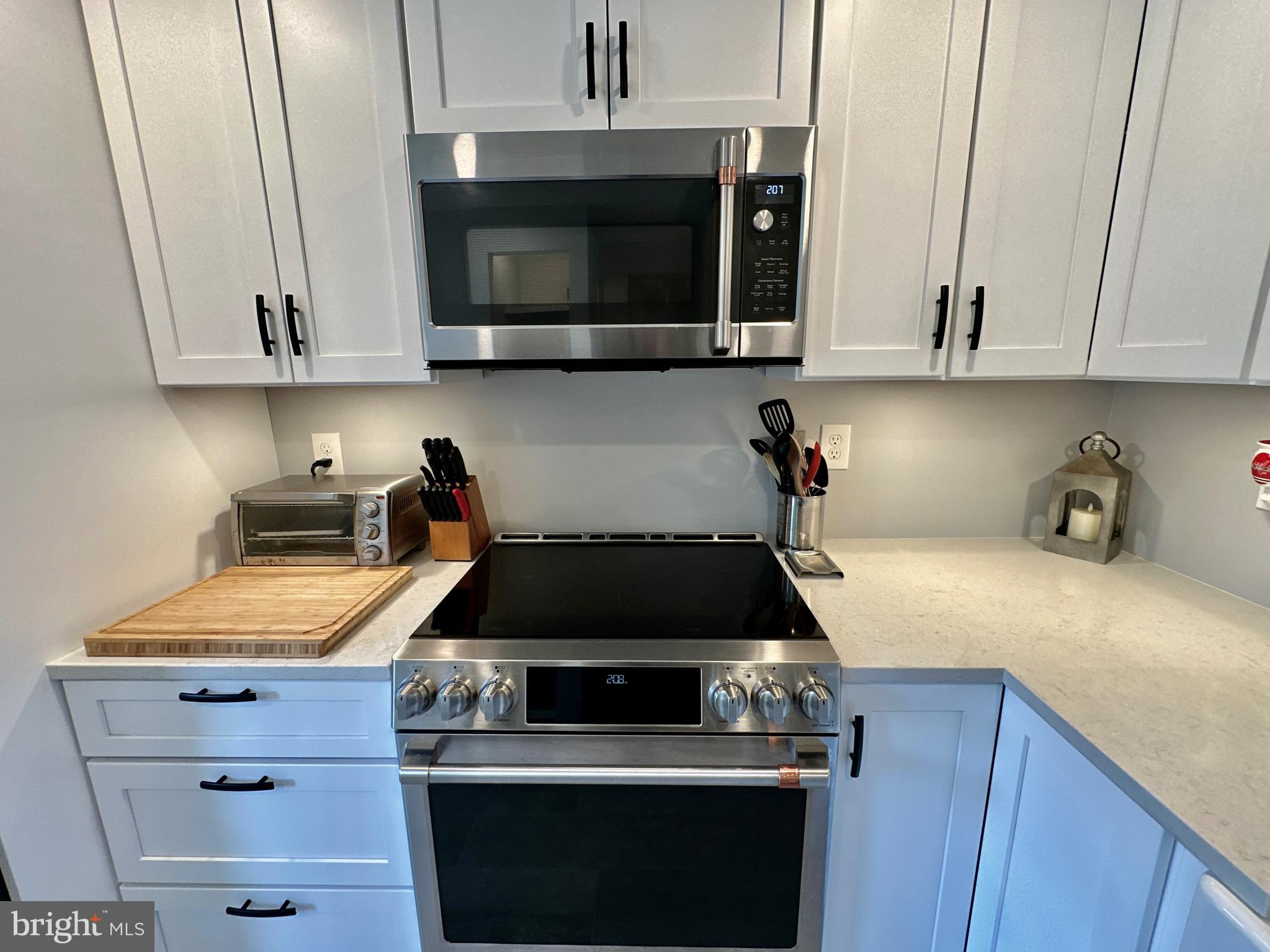 ULMSTEAD GARDENS - Residential