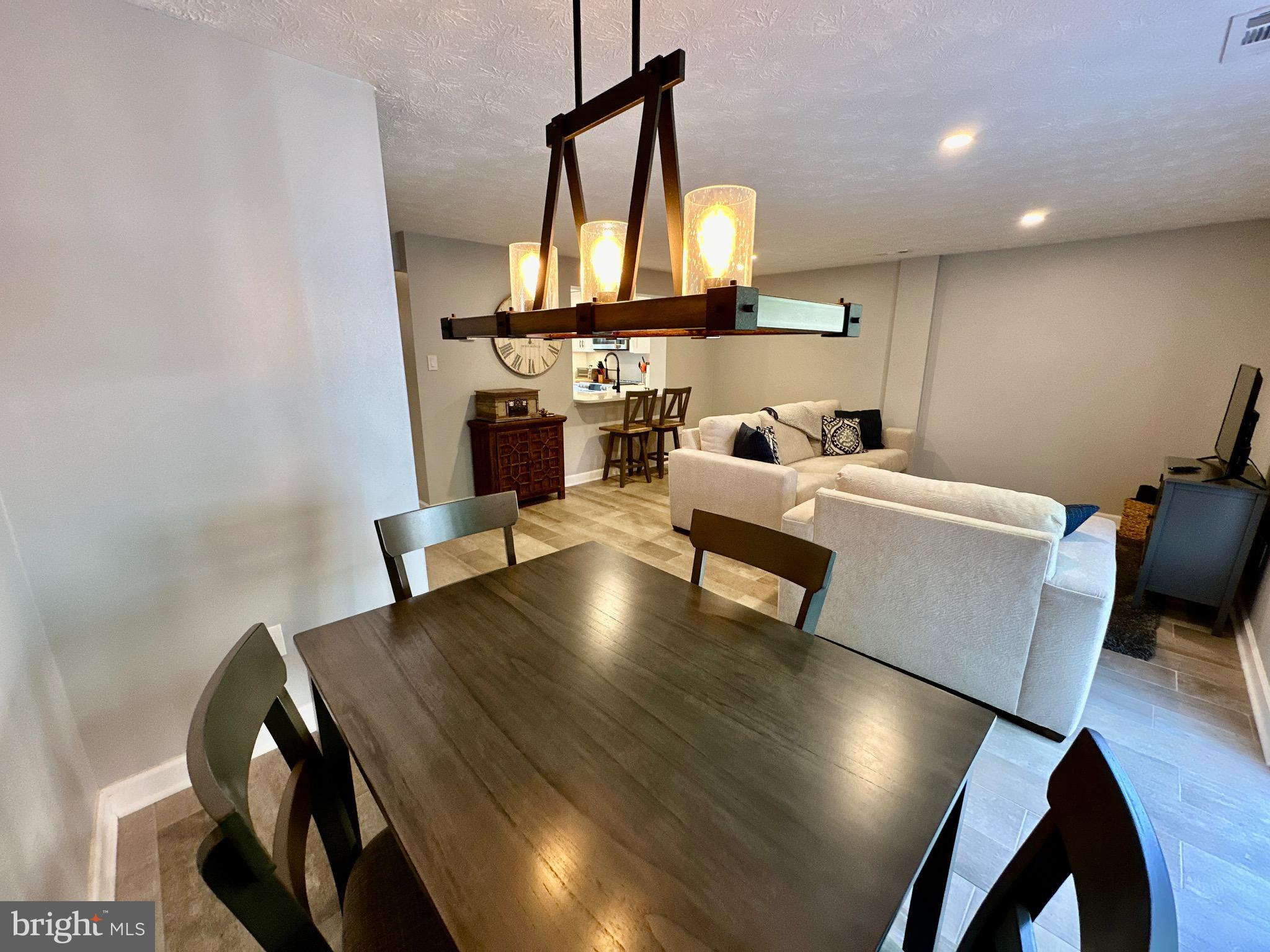 ULMSTEAD GARDENS - Residential