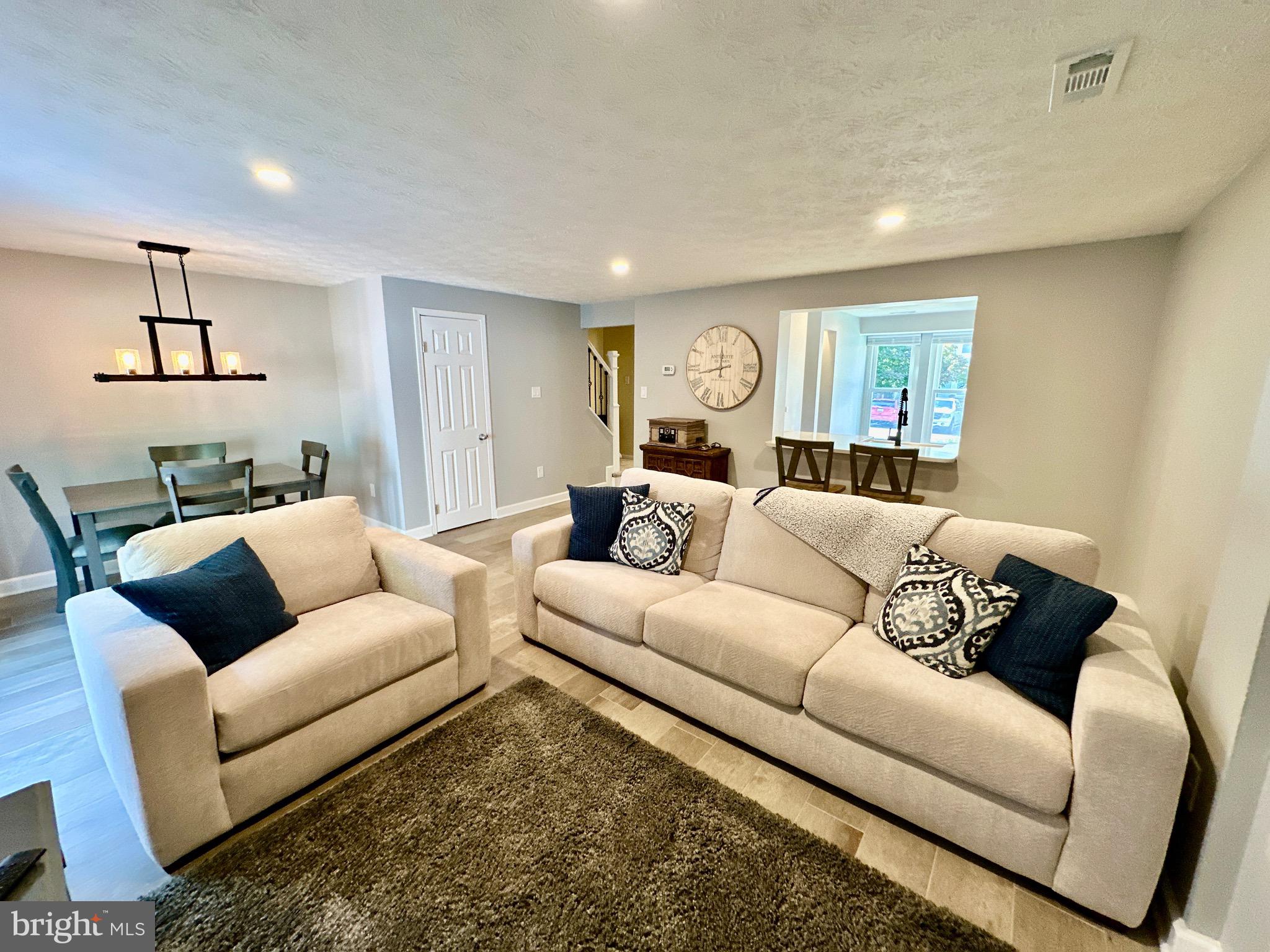 ULMSTEAD GARDENS - Residential