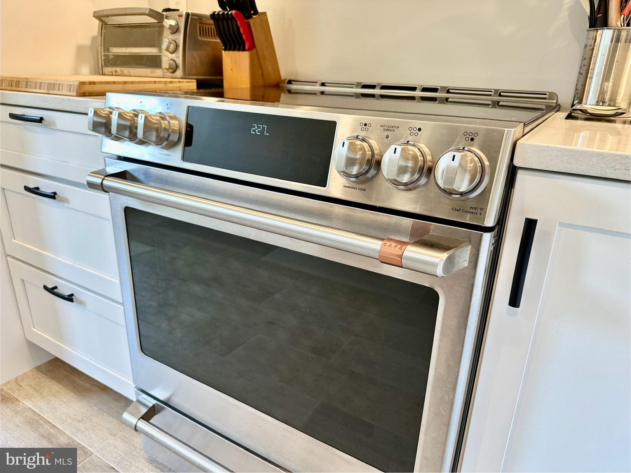 ULMSTEAD GARDENS - Residential