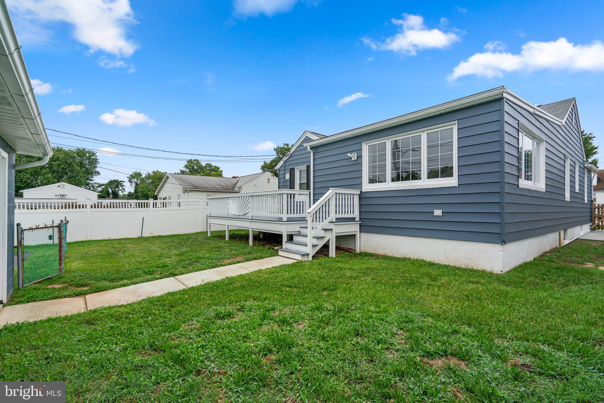 ROLAND TERRACE - Residential