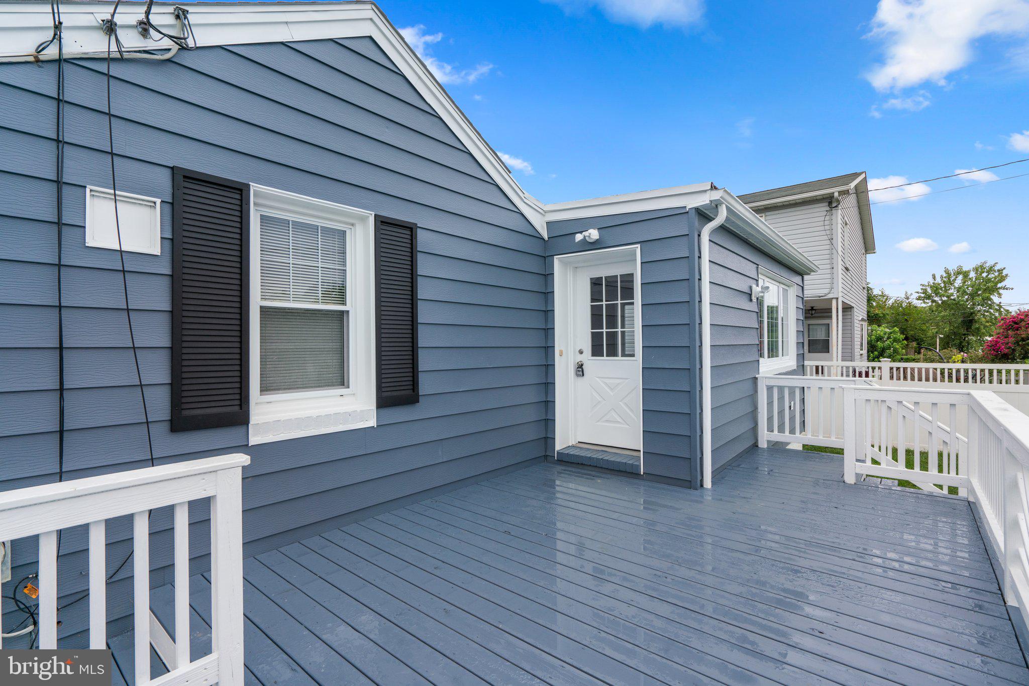 ROLAND TERRACE - Residential