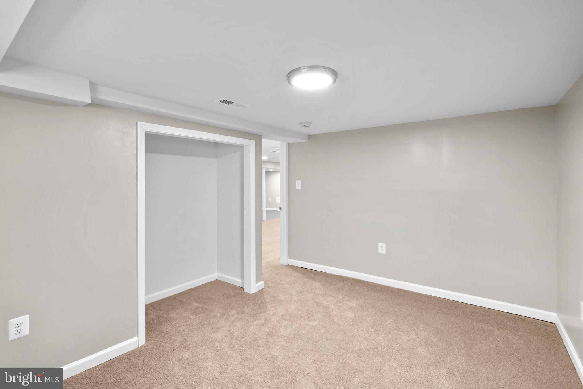 ROLAND TERRACE - Residential