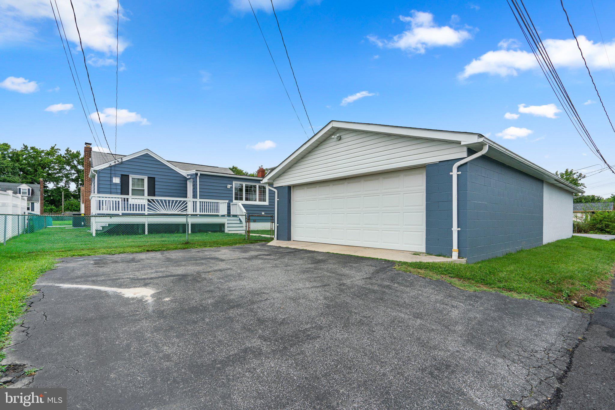 ROLAND TERRACE - Residential