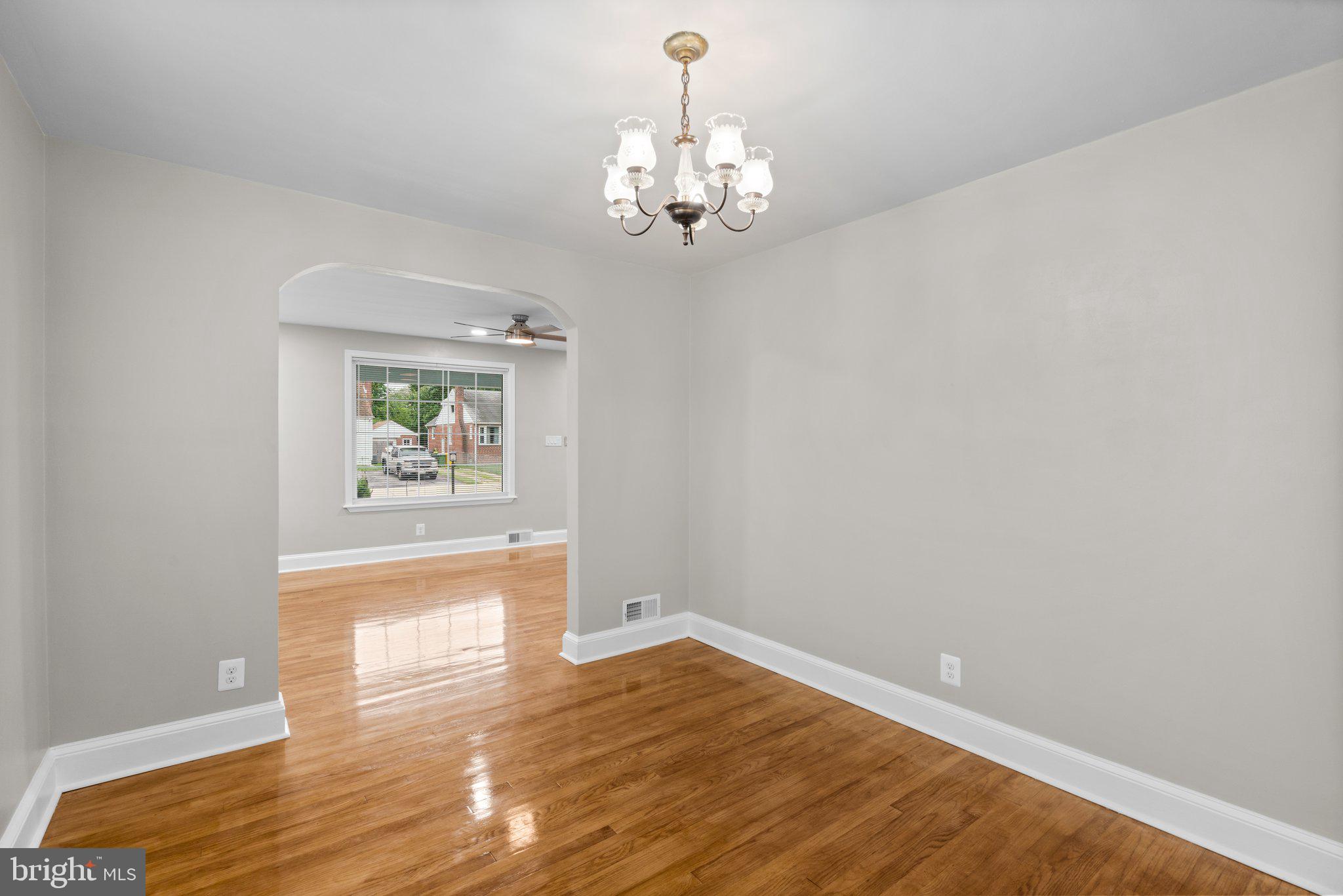 ROLAND TERRACE - Residential