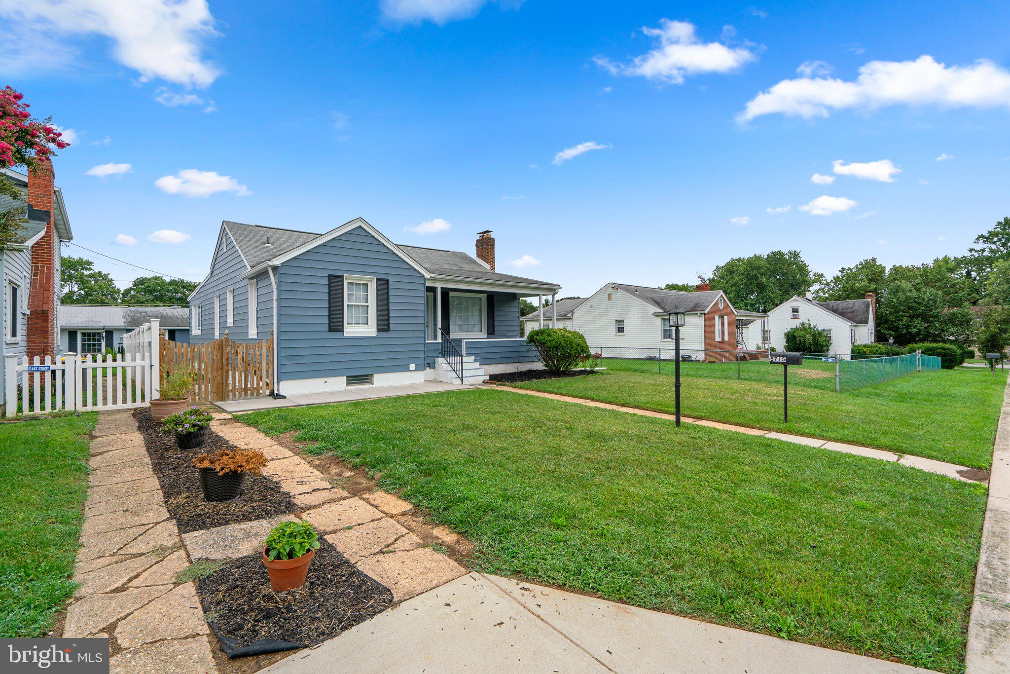 ROLAND TERRACE - Residential