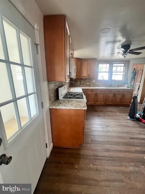 FRANKFORD - Residential Lease