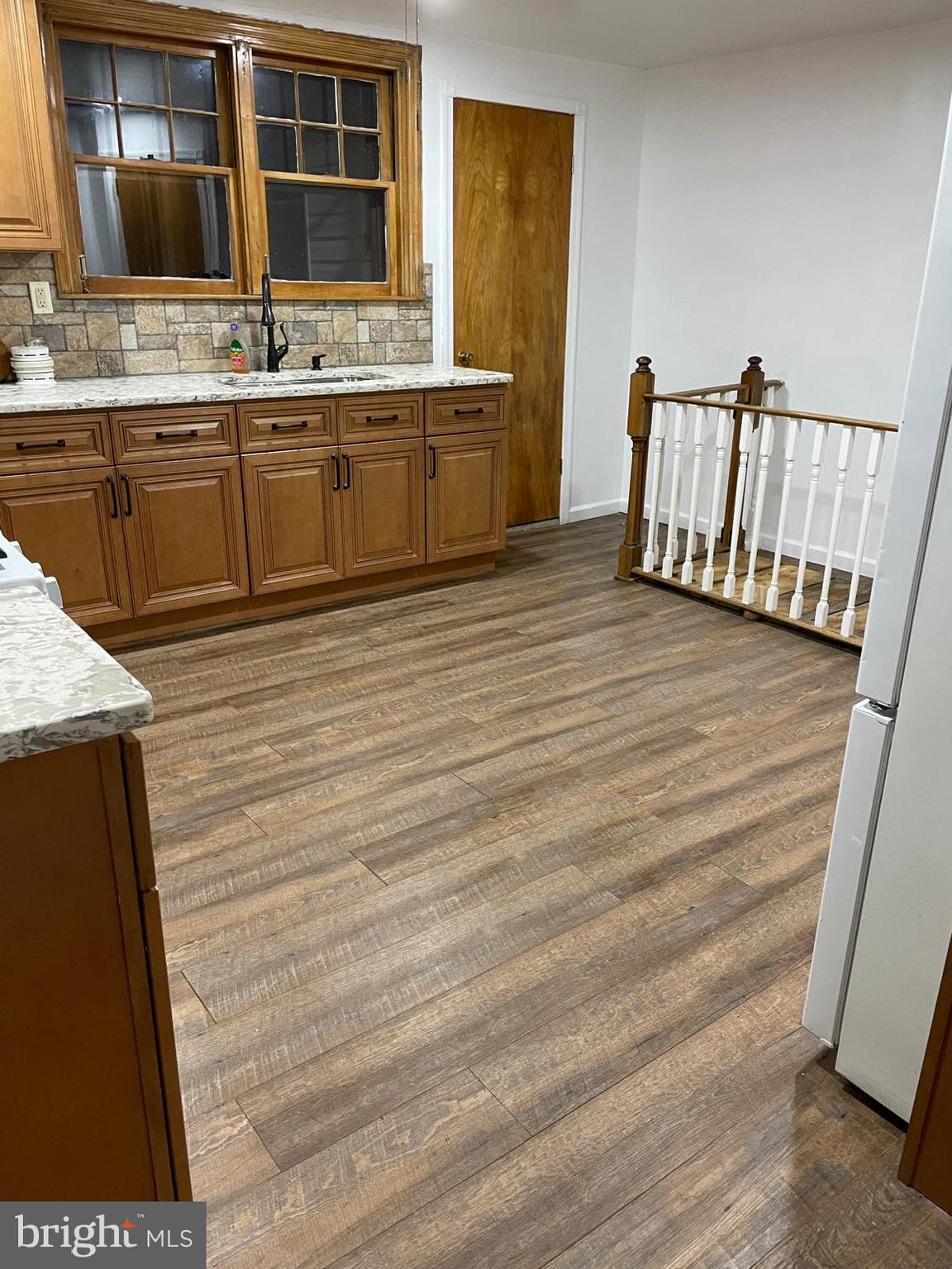 FRANKFORD - Residential Lease