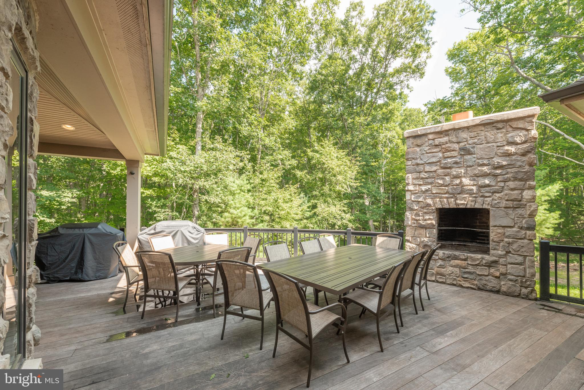 NORTHGLADE HILLS - Residential