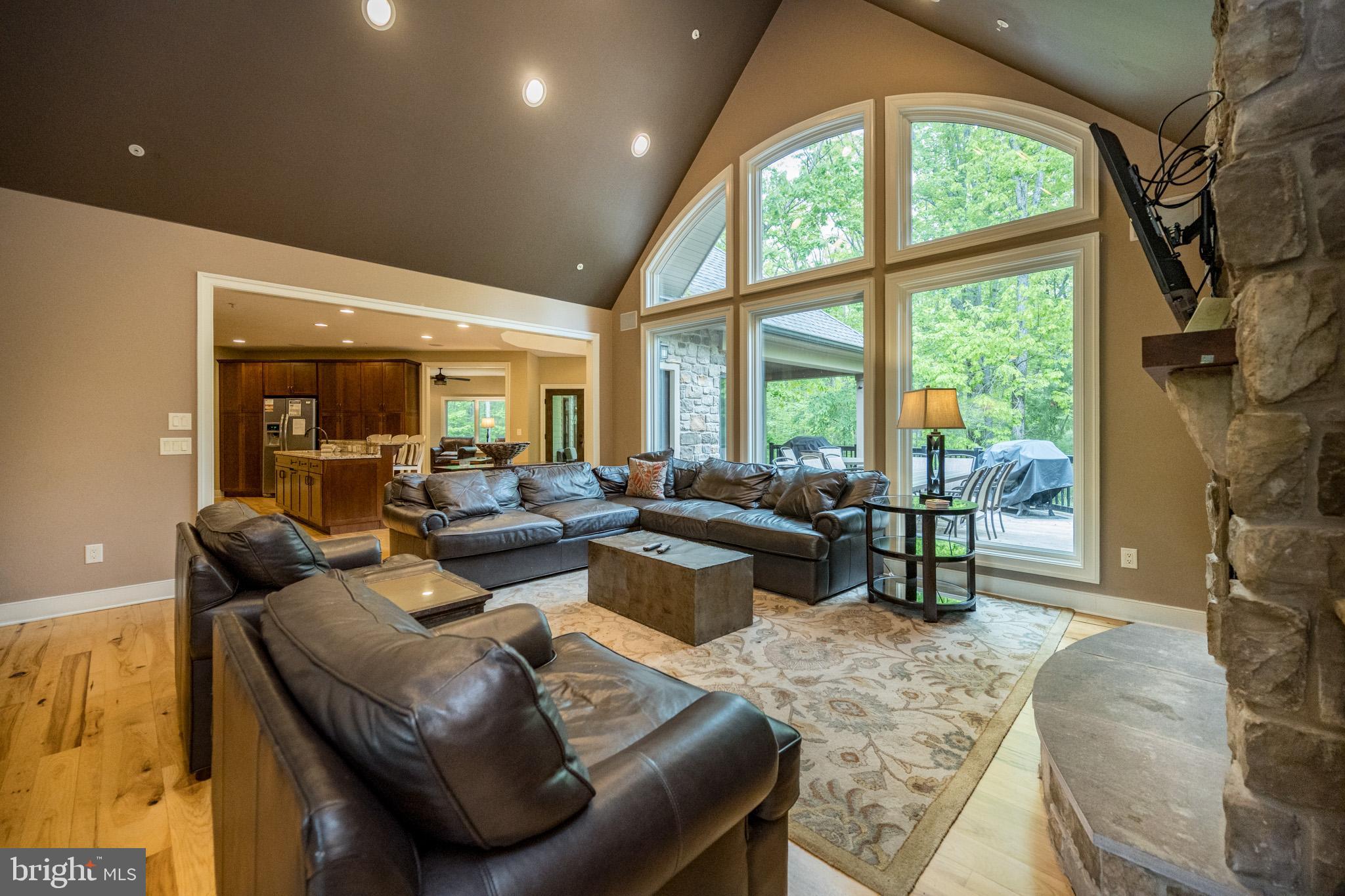 NORTHGLADE HILLS - Residential