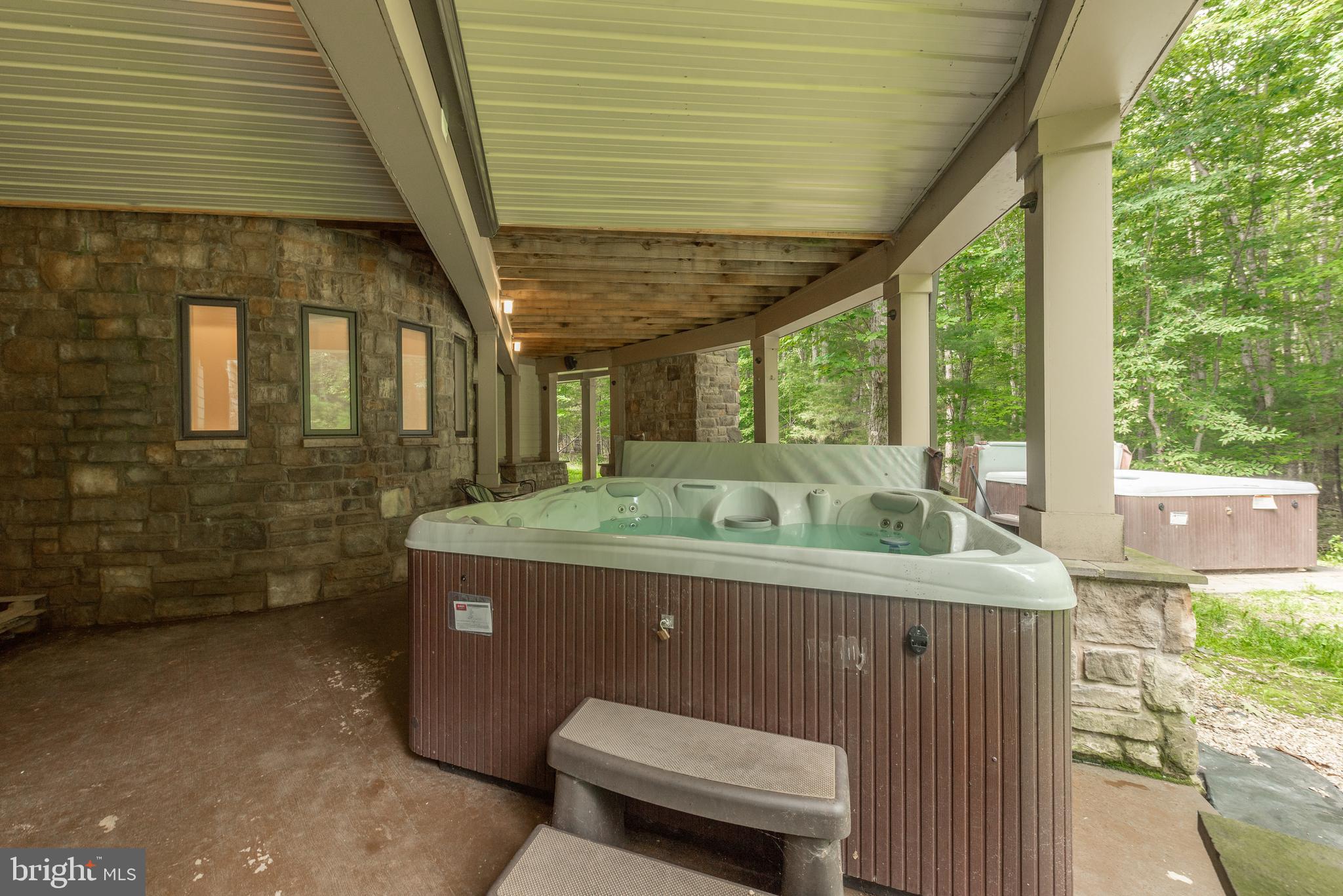 NORTHGLADE HILLS - Residential