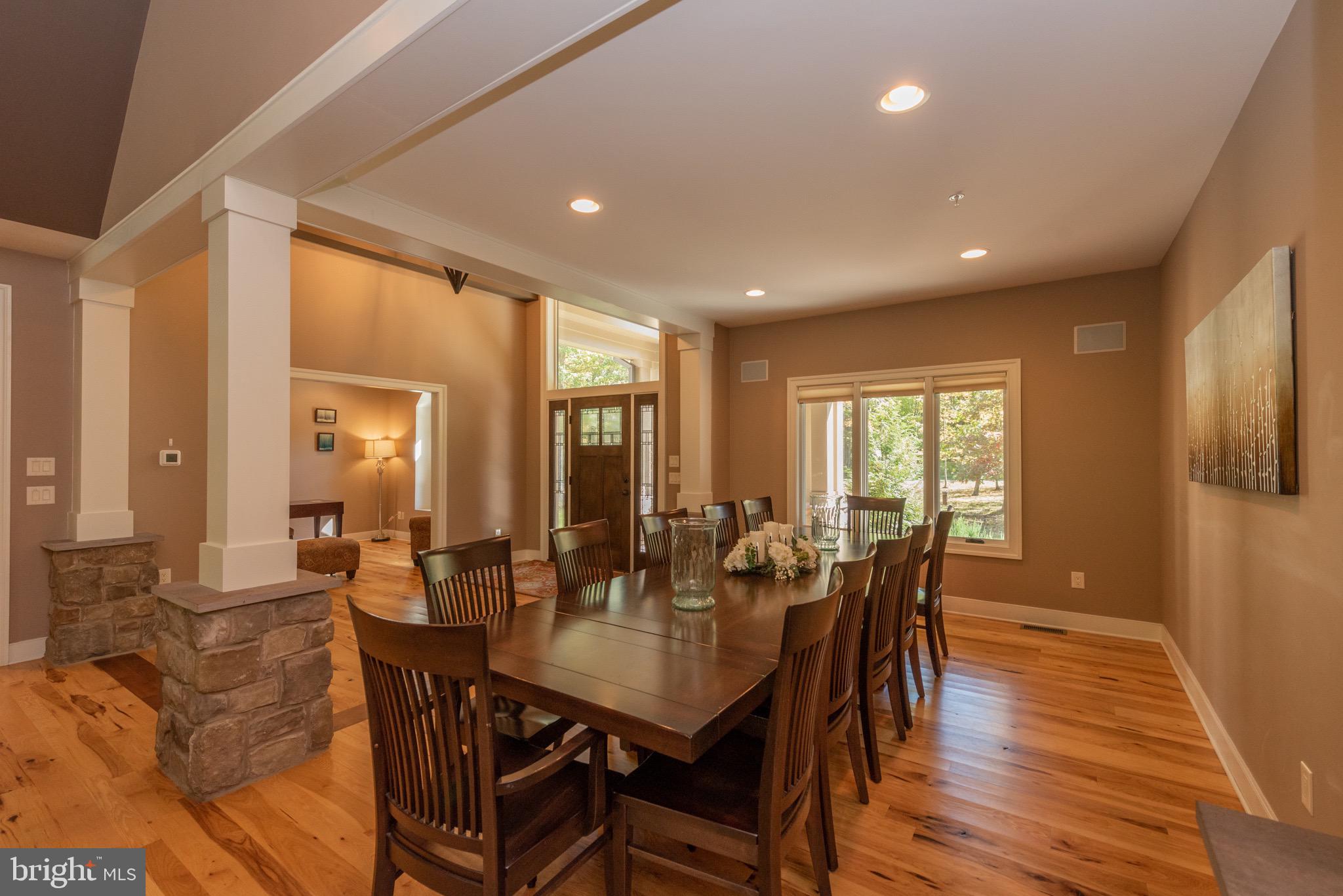 386 HINES DRIVE
