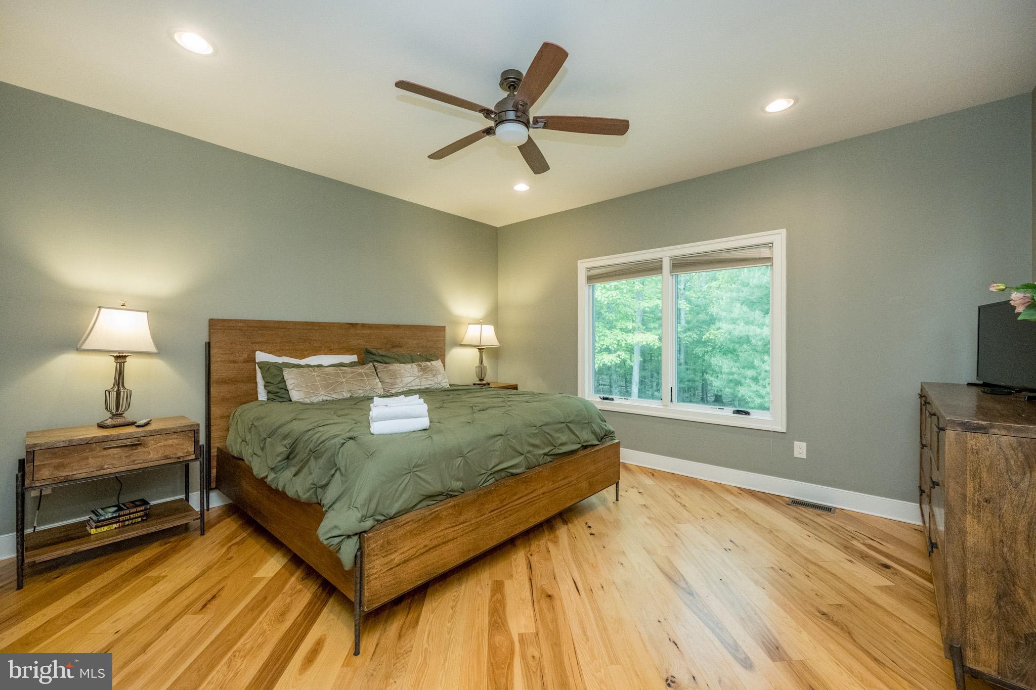 NORTHGLADE HILLS - Residential