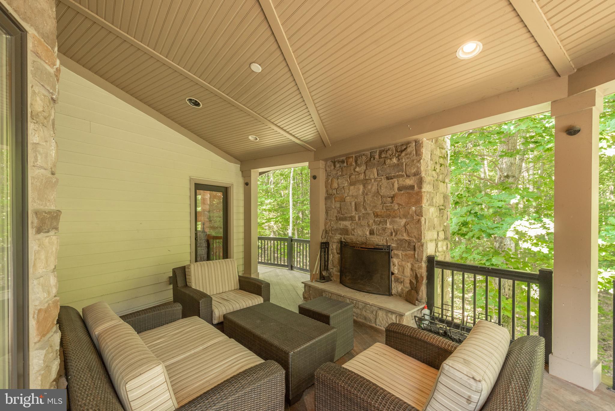 NORTHGLADE HILLS - Residential