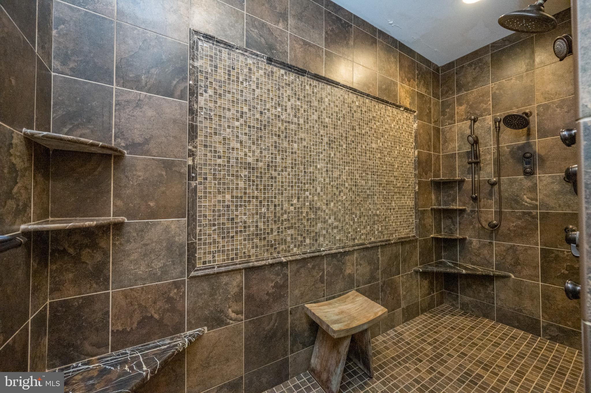 NORTHGLADE HILLS - Residential