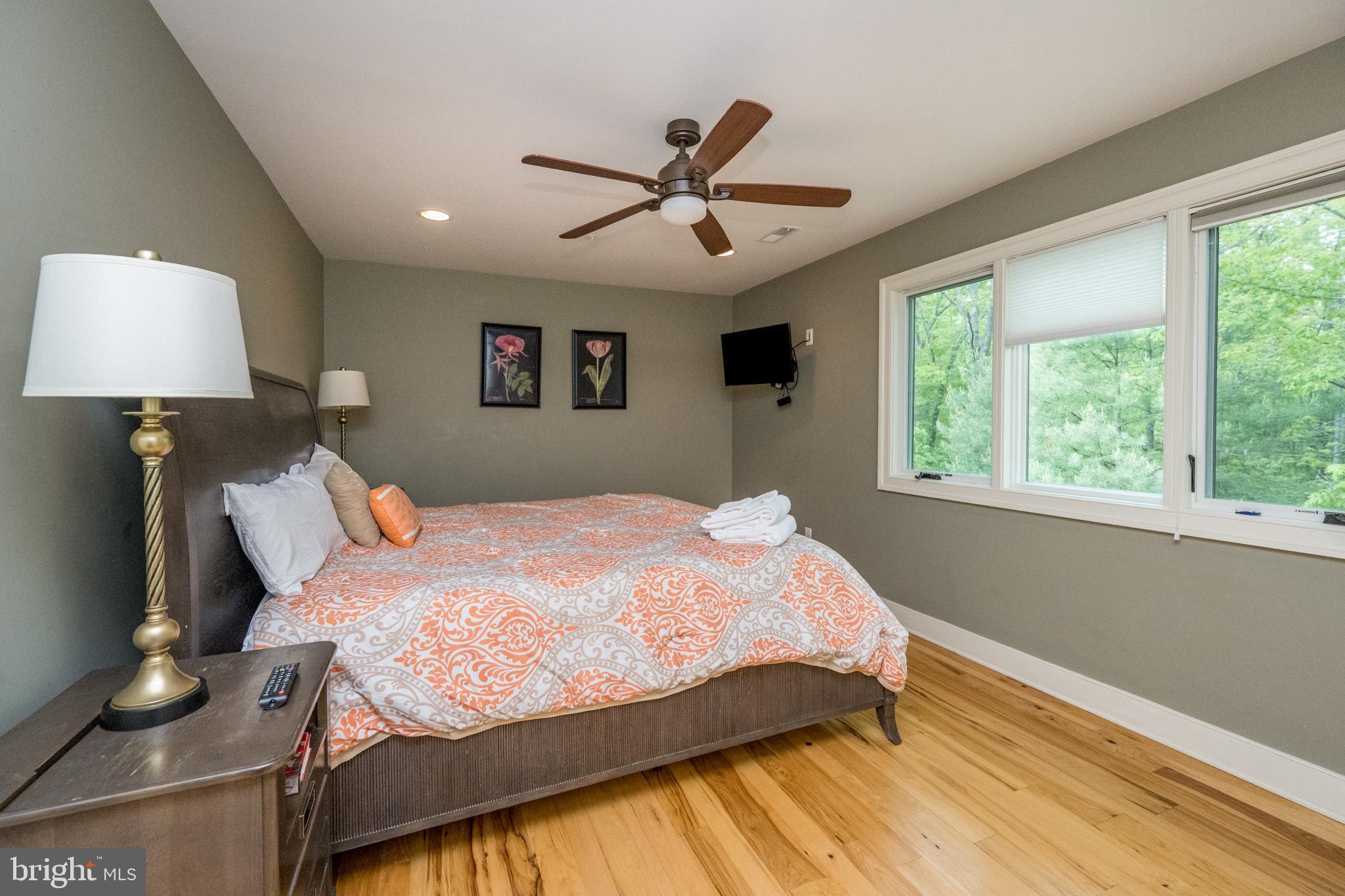 NORTHGLADE HILLS - Residential