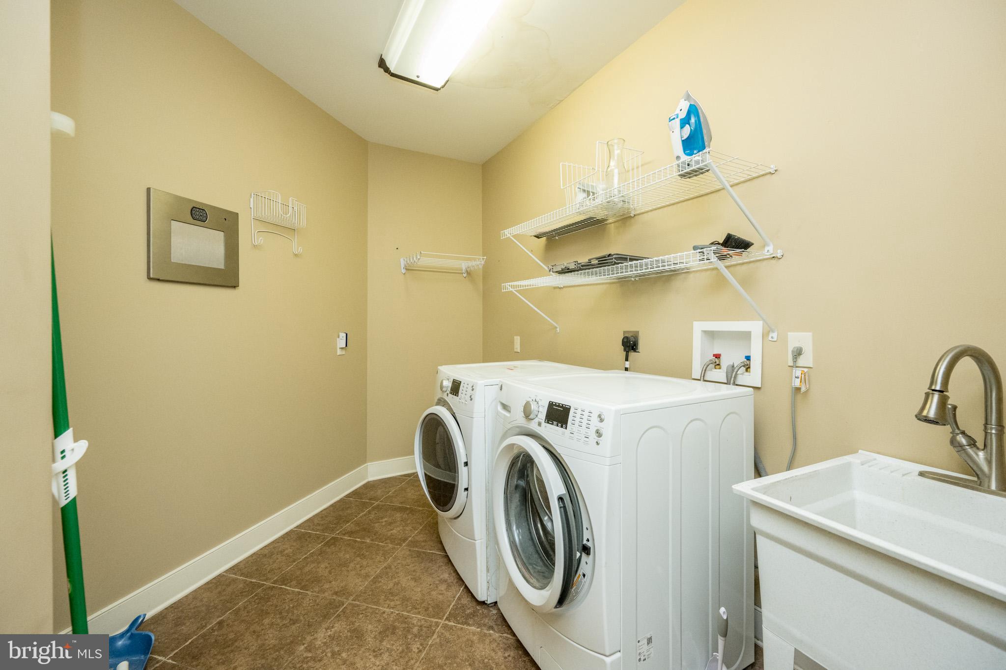 NORTHGLADE HILLS - Residential