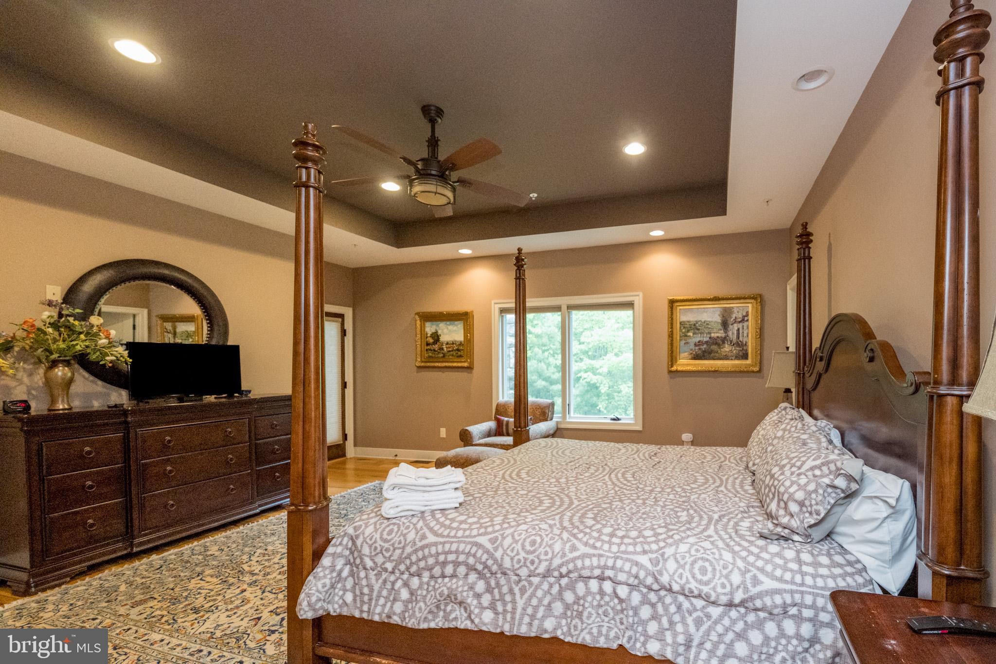 NORTHGLADE HILLS - Residential