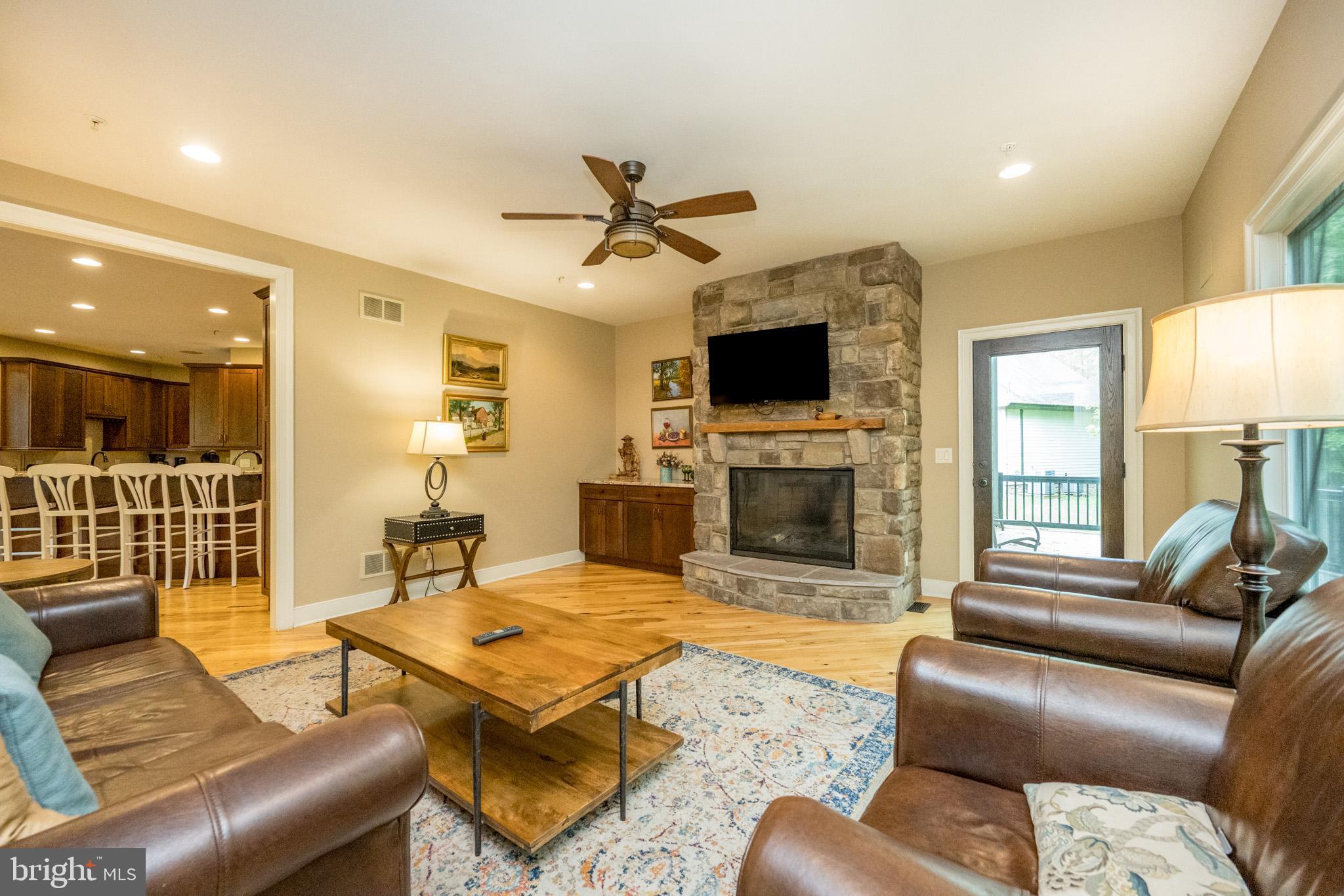 NORTHGLADE HILLS - Residential