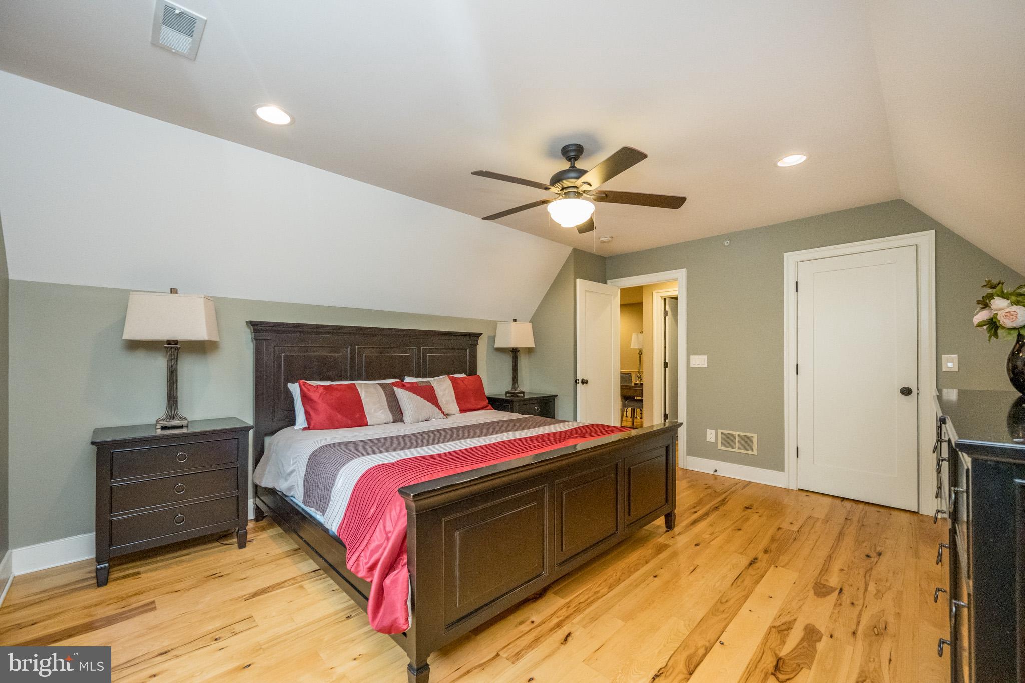 NORTHGLADE HILLS - Residential