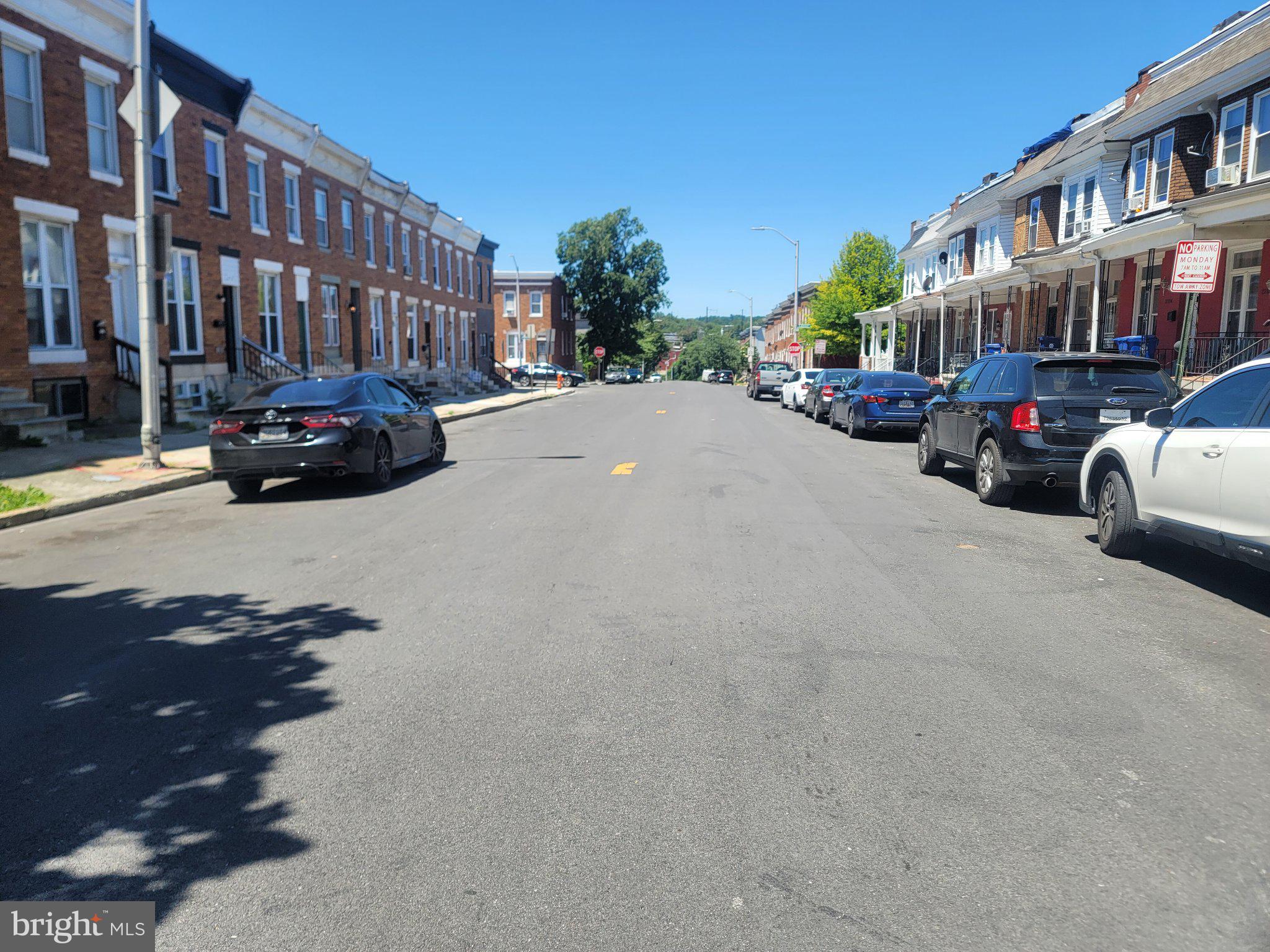 2222 W FAYETTE STREET