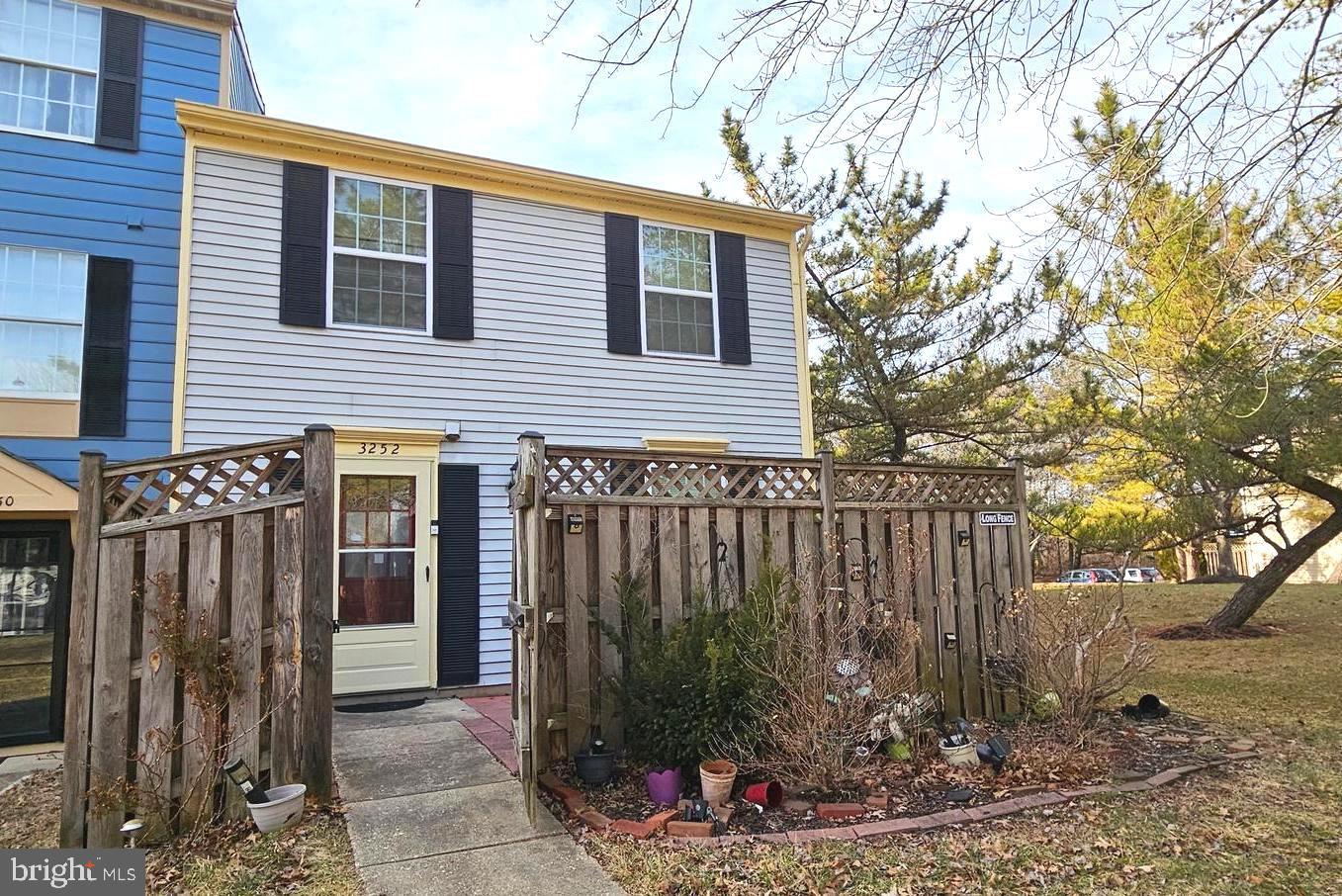 SILVER SPRING CNTRY CLUB - Residential