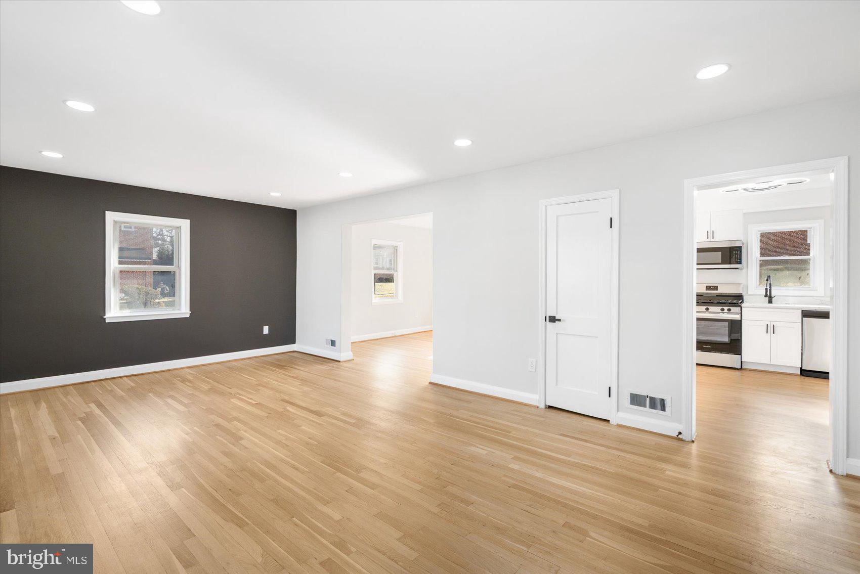 GROVE PARK - Residential