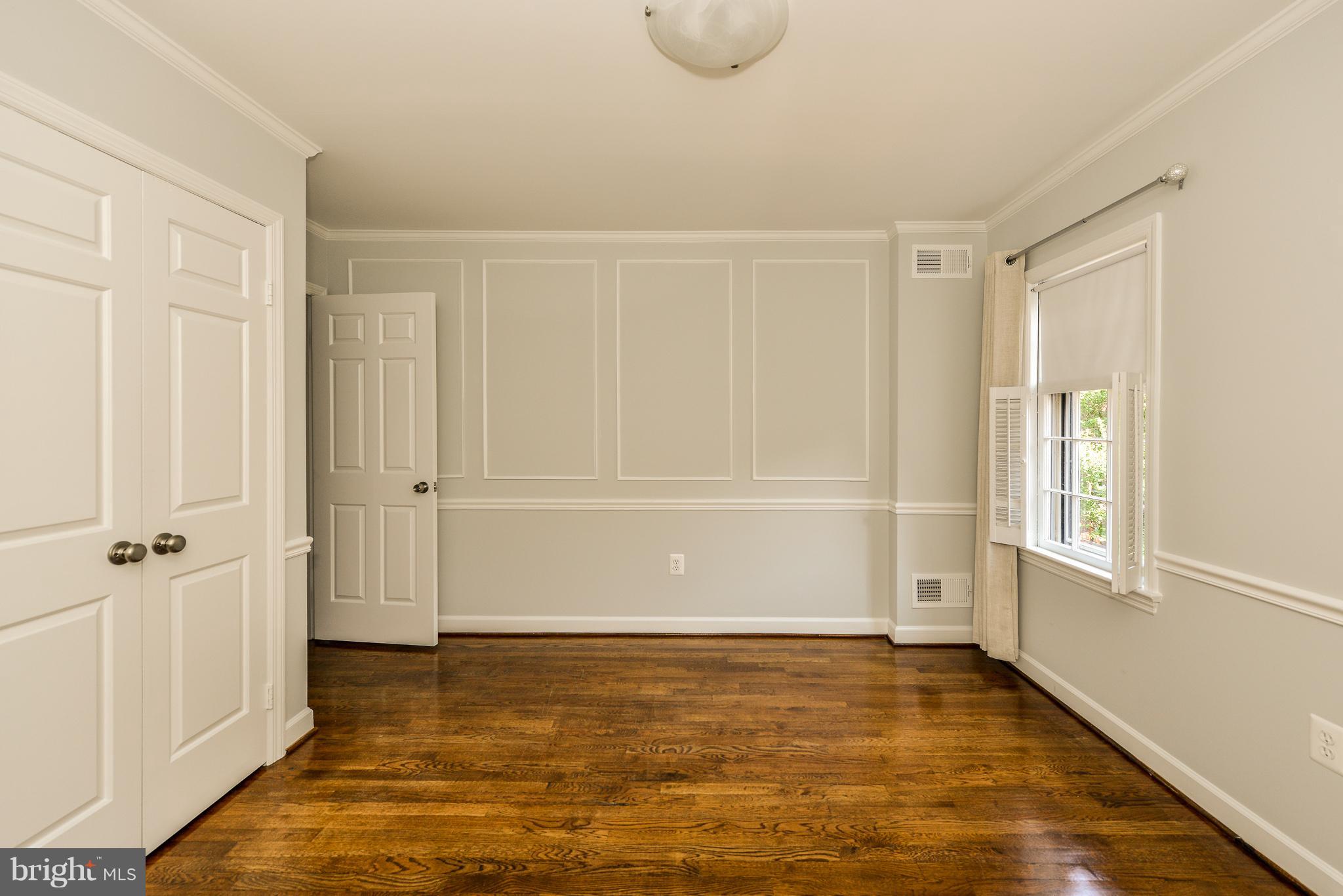 BROCKETTS CROSSING - Residential Lease