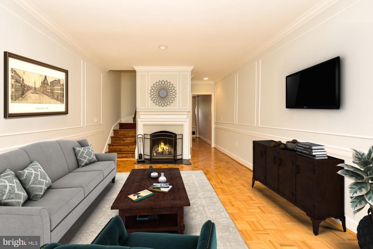 BROCKETTS CROSSING - Residential Lease