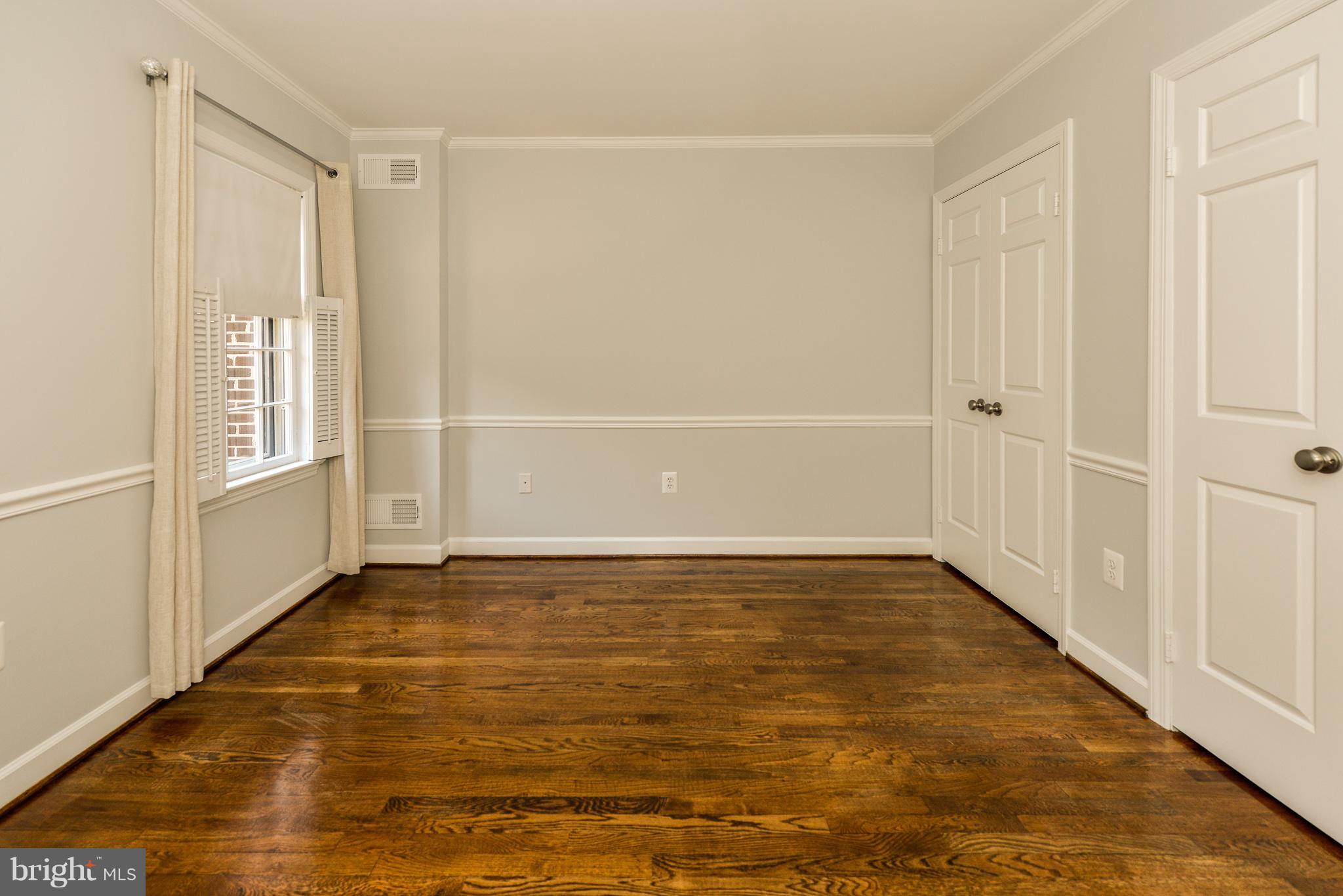 BROCKETTS CROSSING - Residential Lease