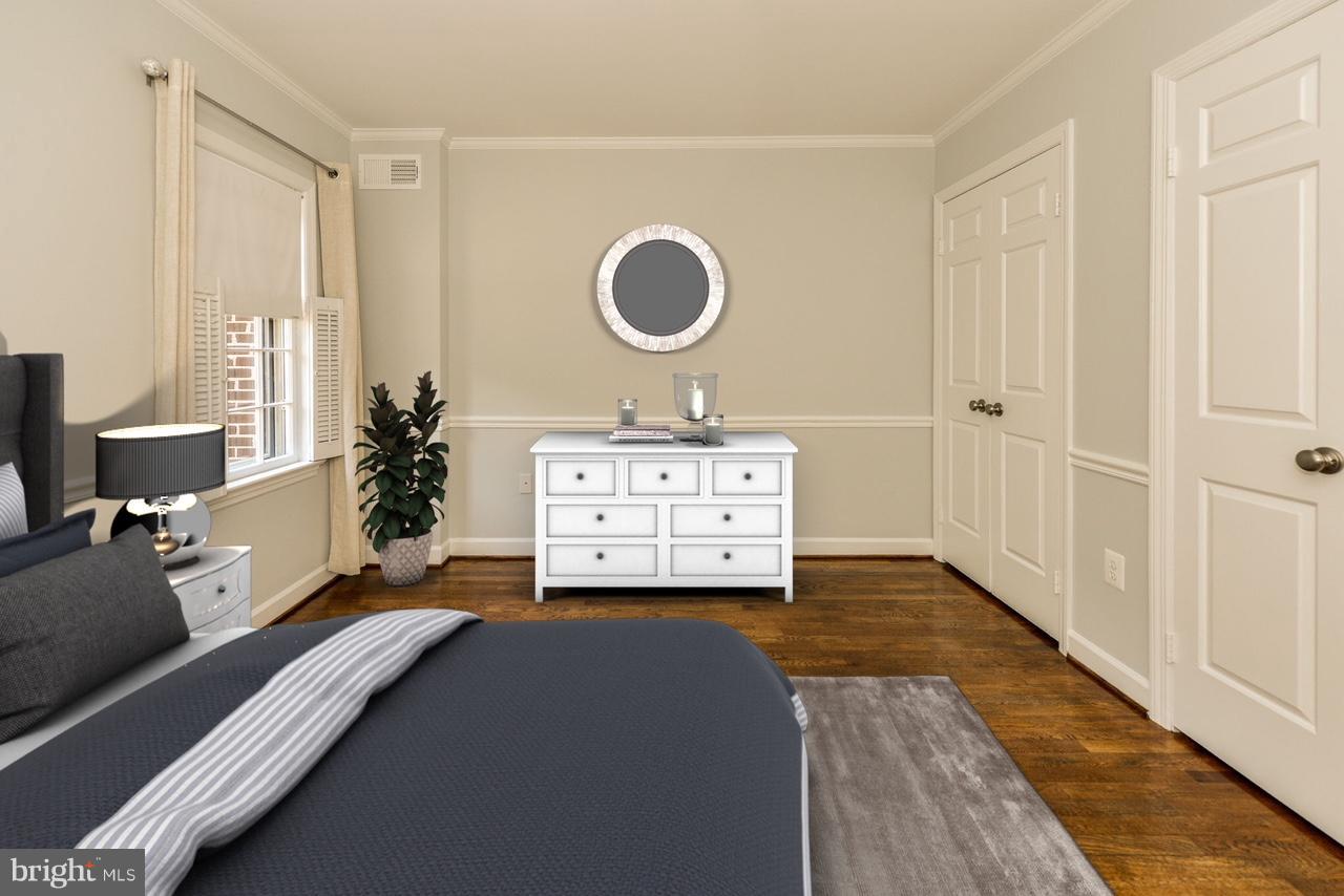 BROCKETTS CROSSING - Residential Lease