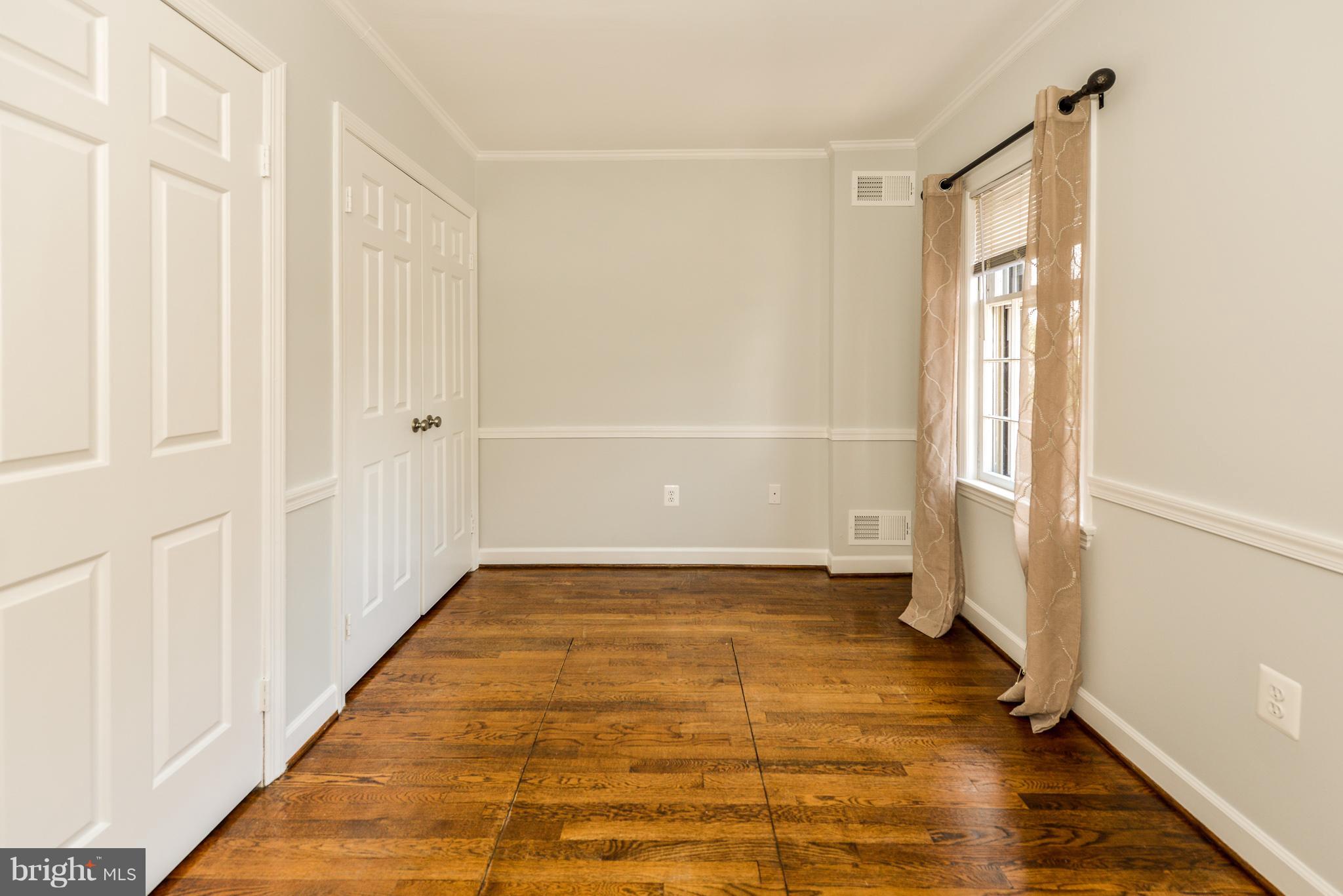 BROCKETTS CROSSING - Residential Lease