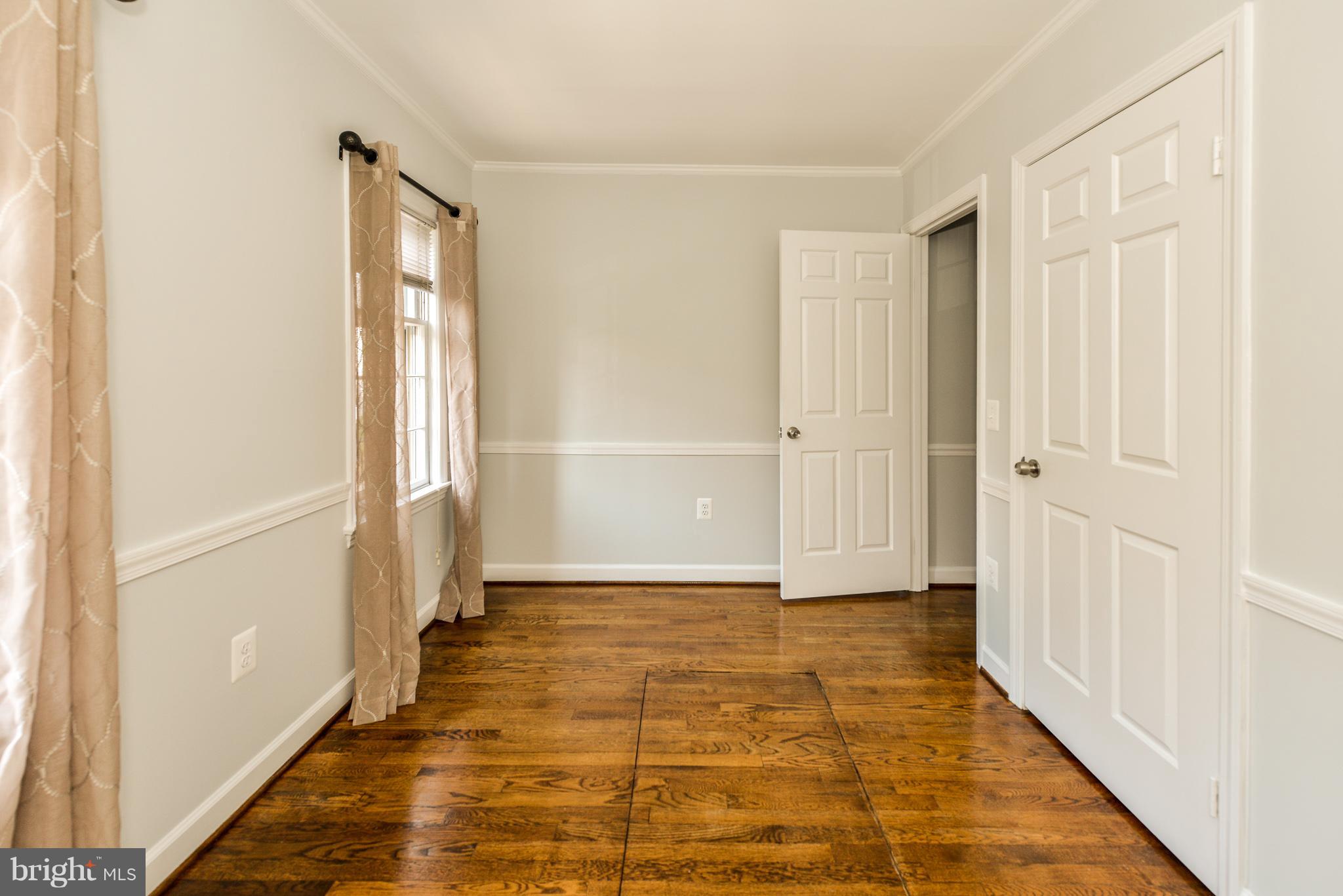 BROCKETTS CROSSING - Residential Lease