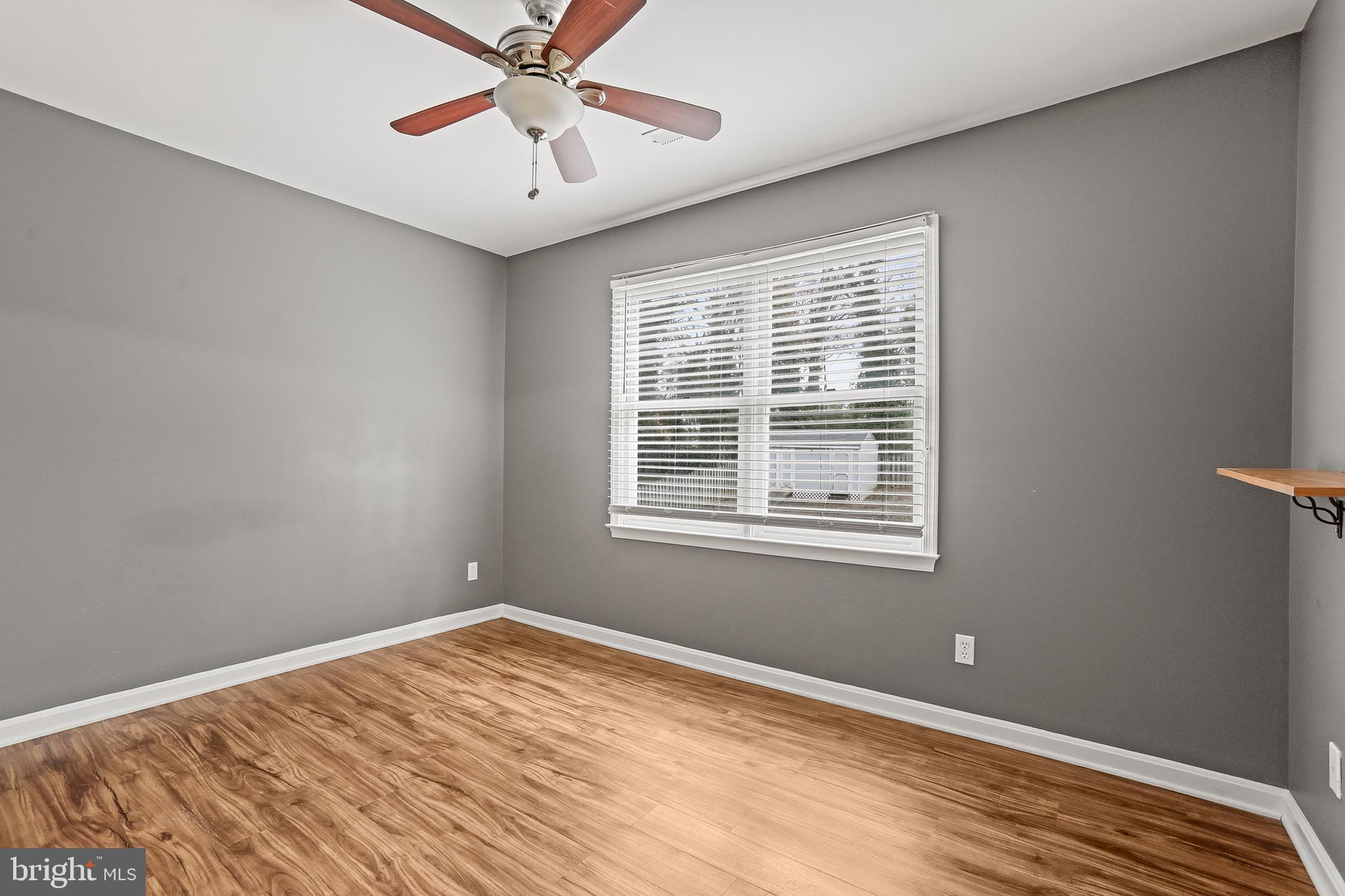 RIDGE POINTE - Residential