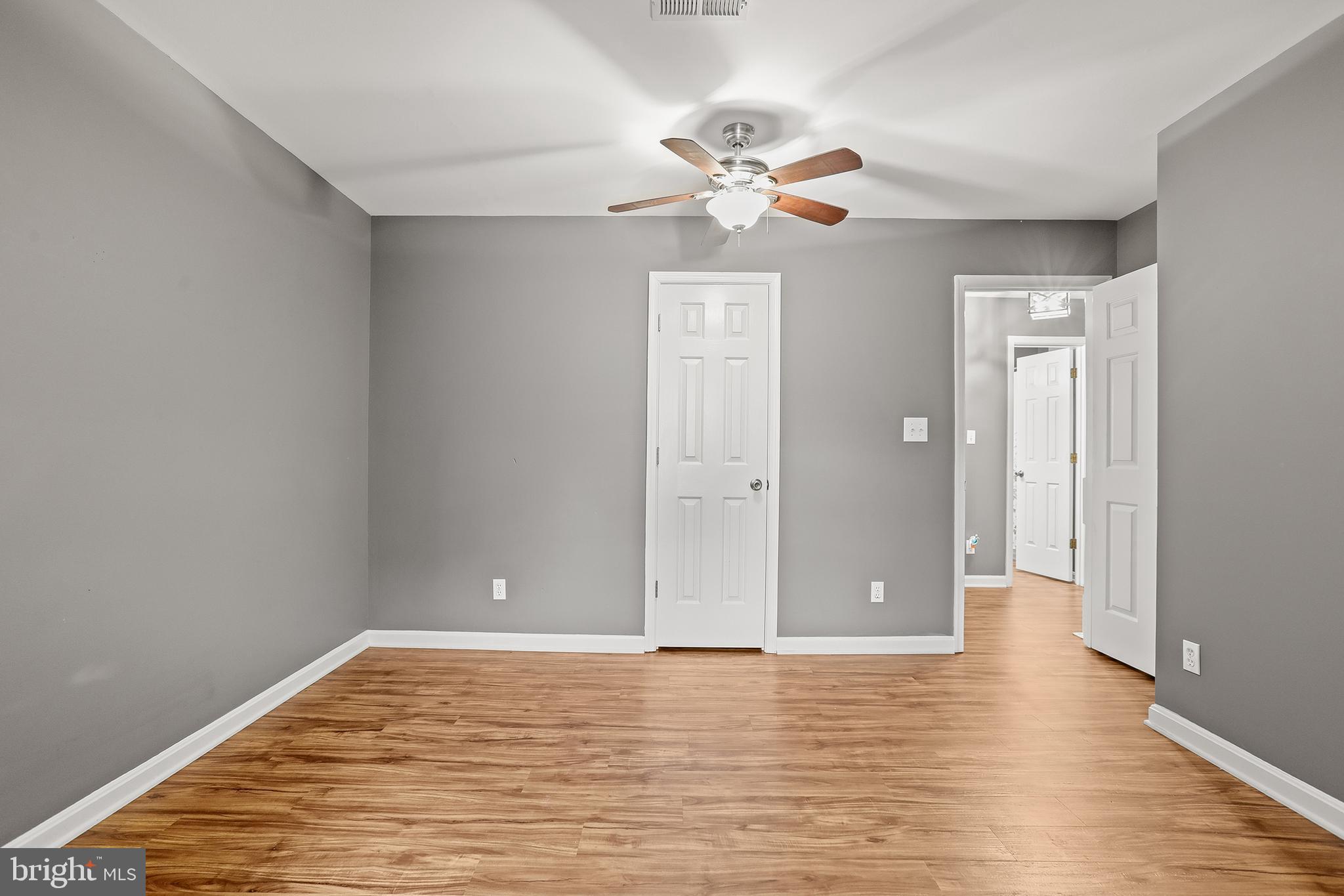 RIDGE POINTE - Residential