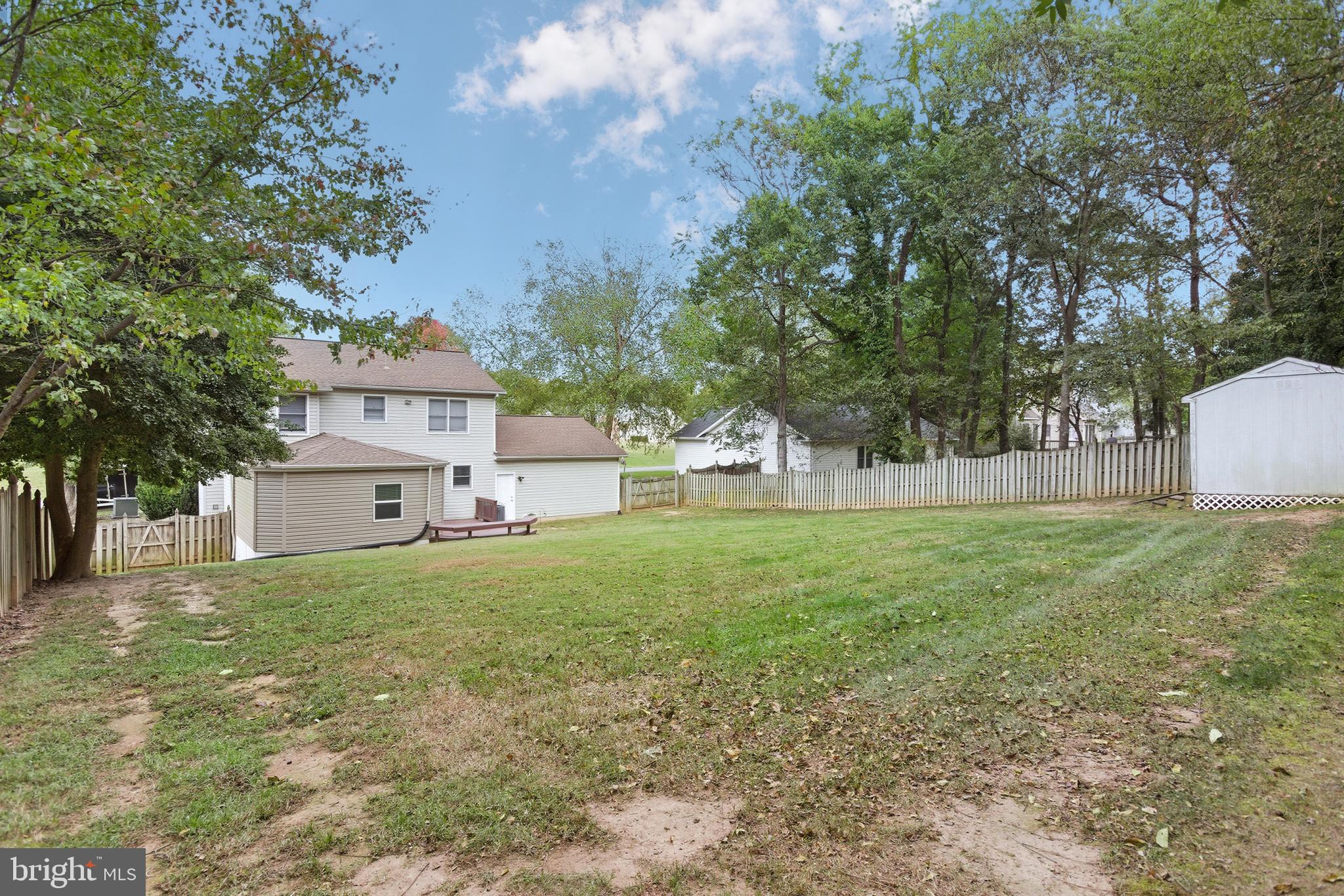 16 S POINTE LANE