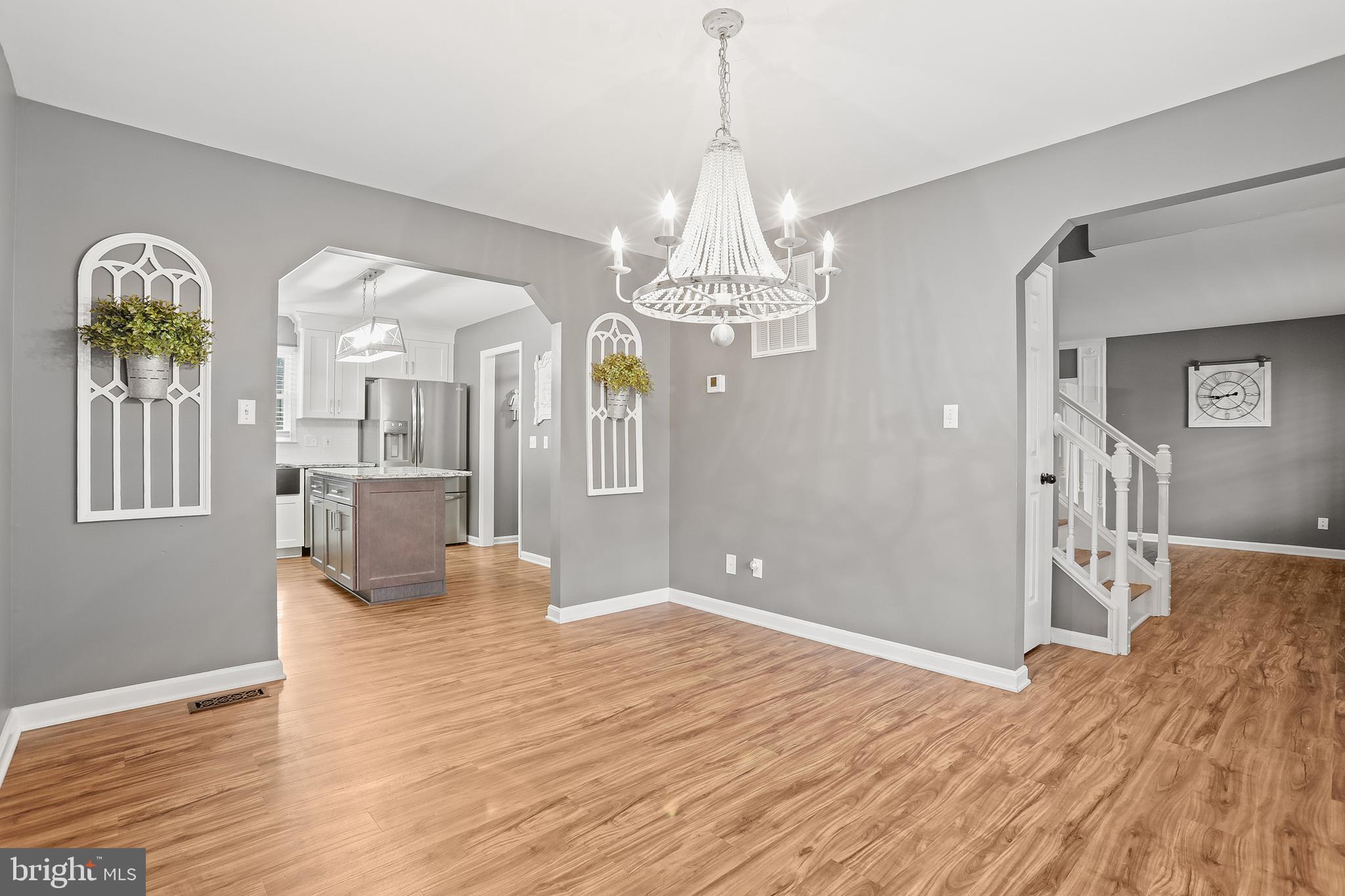 RIDGE POINTE - Residential